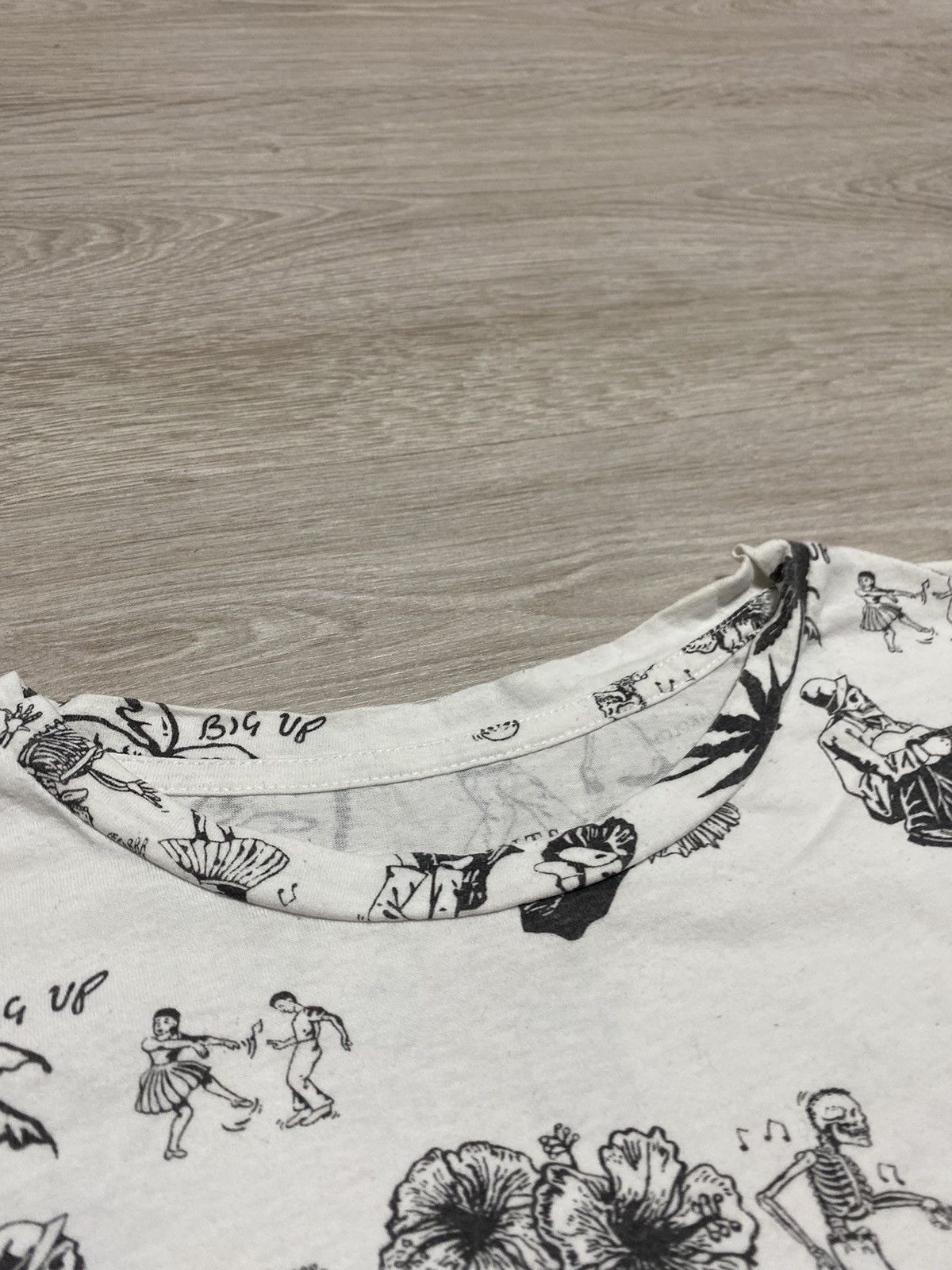Allsaints Vintage Allsaints Portugal Overprint Beach Hawaii style Size US M / EU 48-50 / 2 - 9 Thumbnail