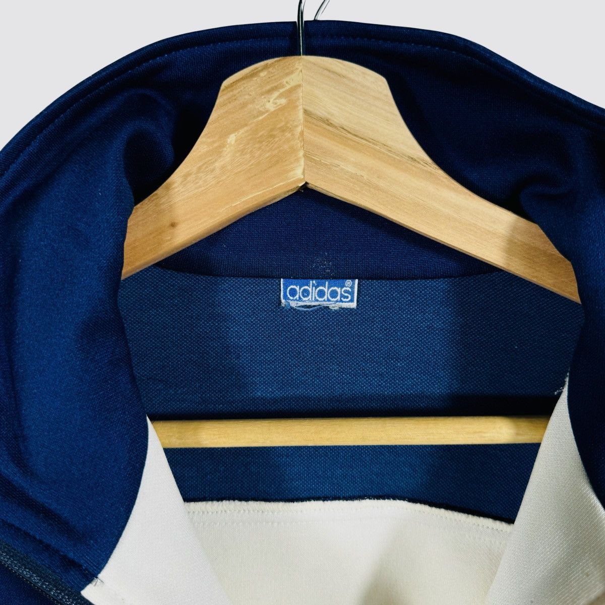 Adidas Vintage sweaters small logo full zipper Size US S / EU 44-46 / 1 - 4 Thumbnail