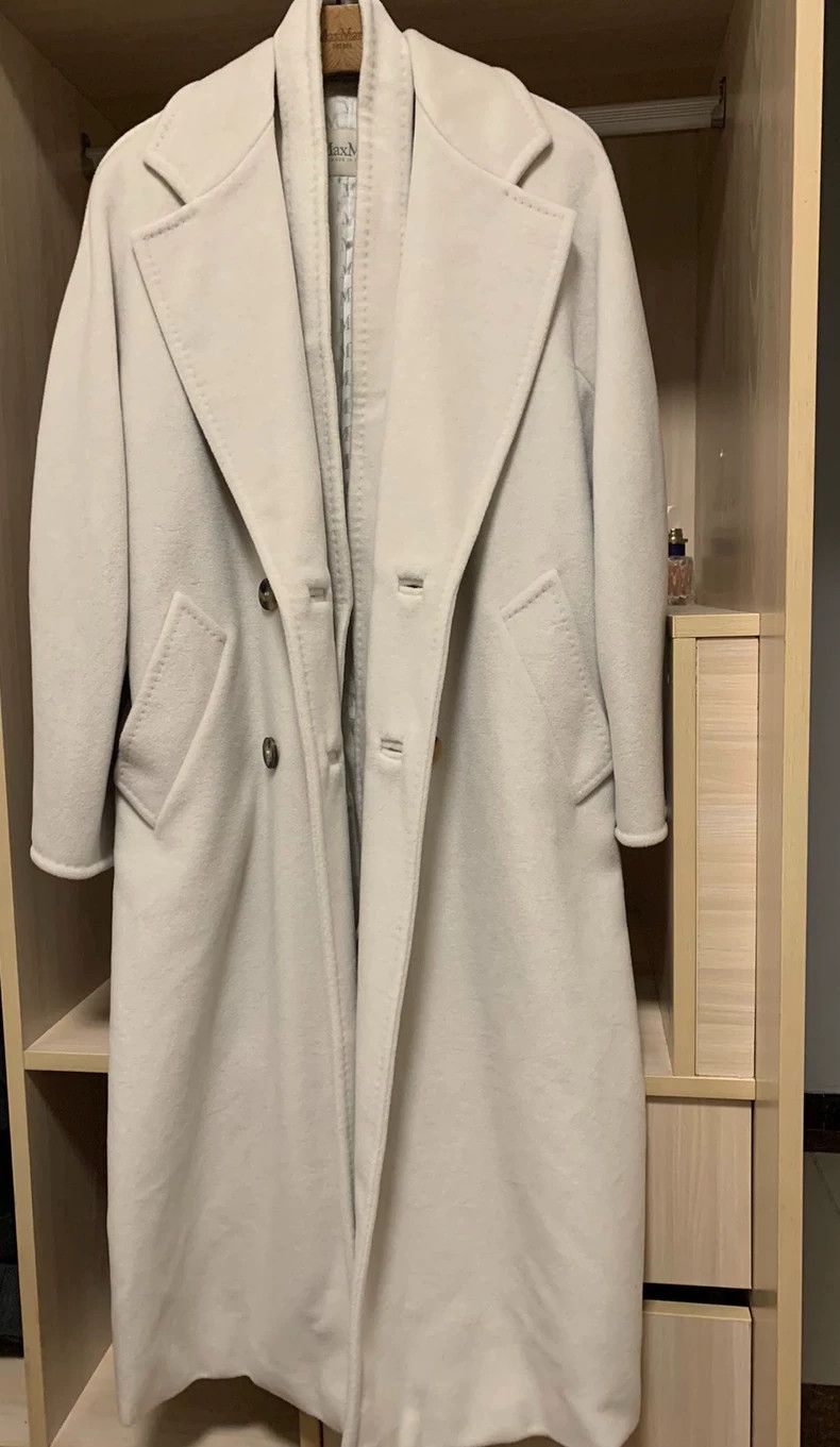 Max Mara Max Mara 101801 Coat, Glacier White Size M / US 6-8 / IT 42-44 - 1 Thumbnail