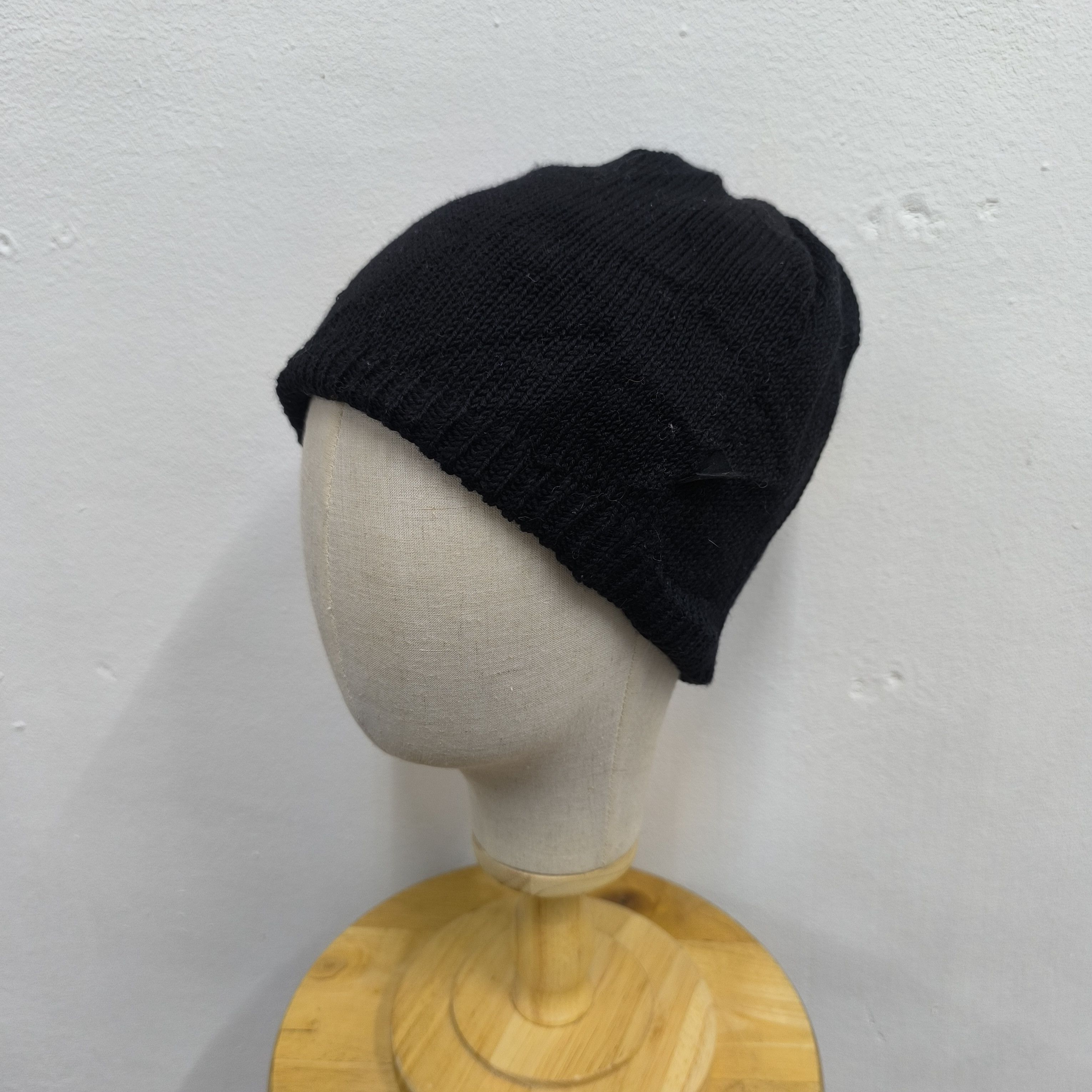 CA4LA 🪡 Japanese brand CA4LA art reversible pull on beanie hat Size ONE SIZE - 4 Thumbnail