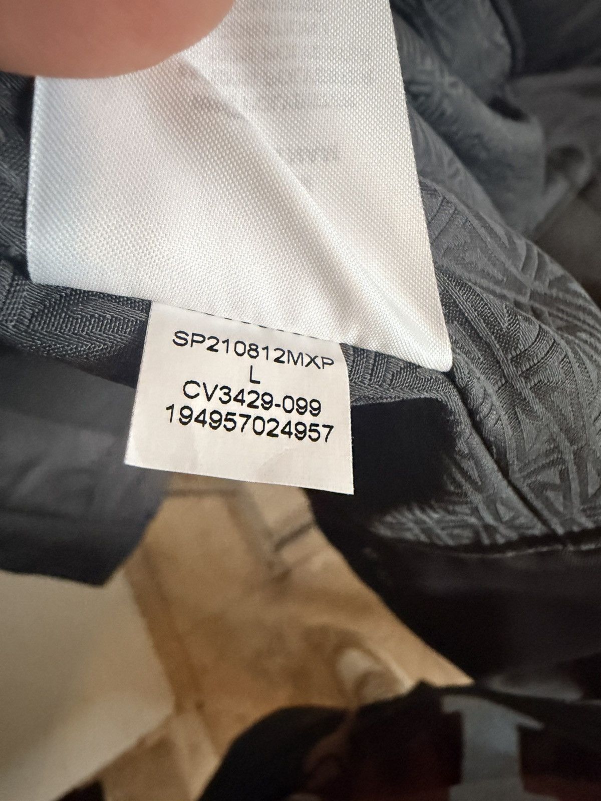 A Ma Maniere × Jordan Brand Jordan X A Ma Maniere Jacket Size US L / EU 52-54 / 3 - 6 Thumbnail