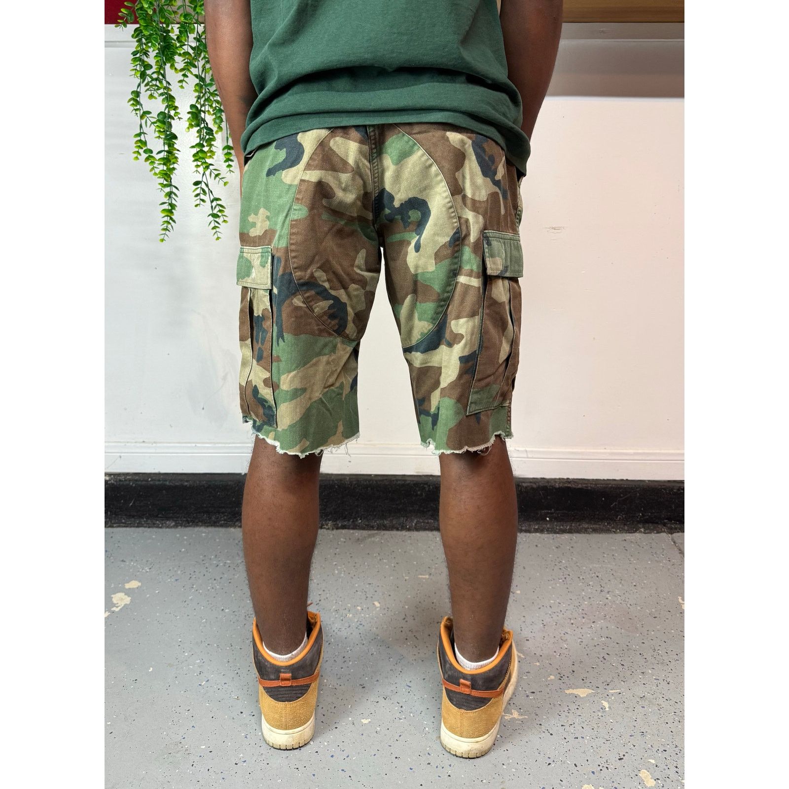 Hanes Camo cargo shorts Size US 32 / EU 48 - 2 Thumbnail
