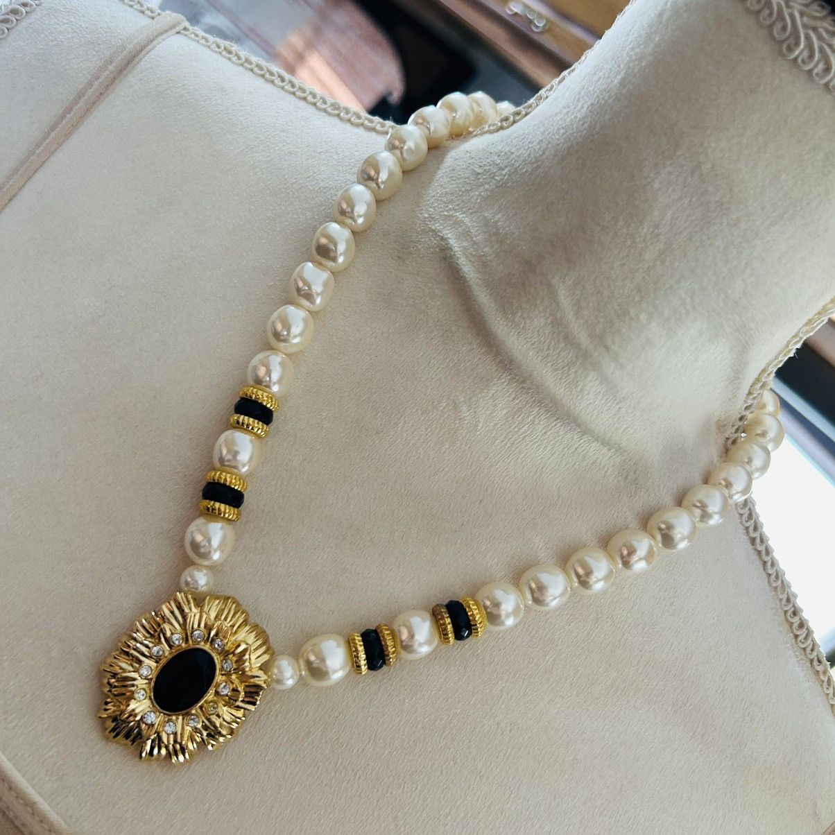 Vintage Vintage 80s Kenneth Jay Lane for Avon pearl bead necklace Size ONE SIZE - 1 Thumbnail