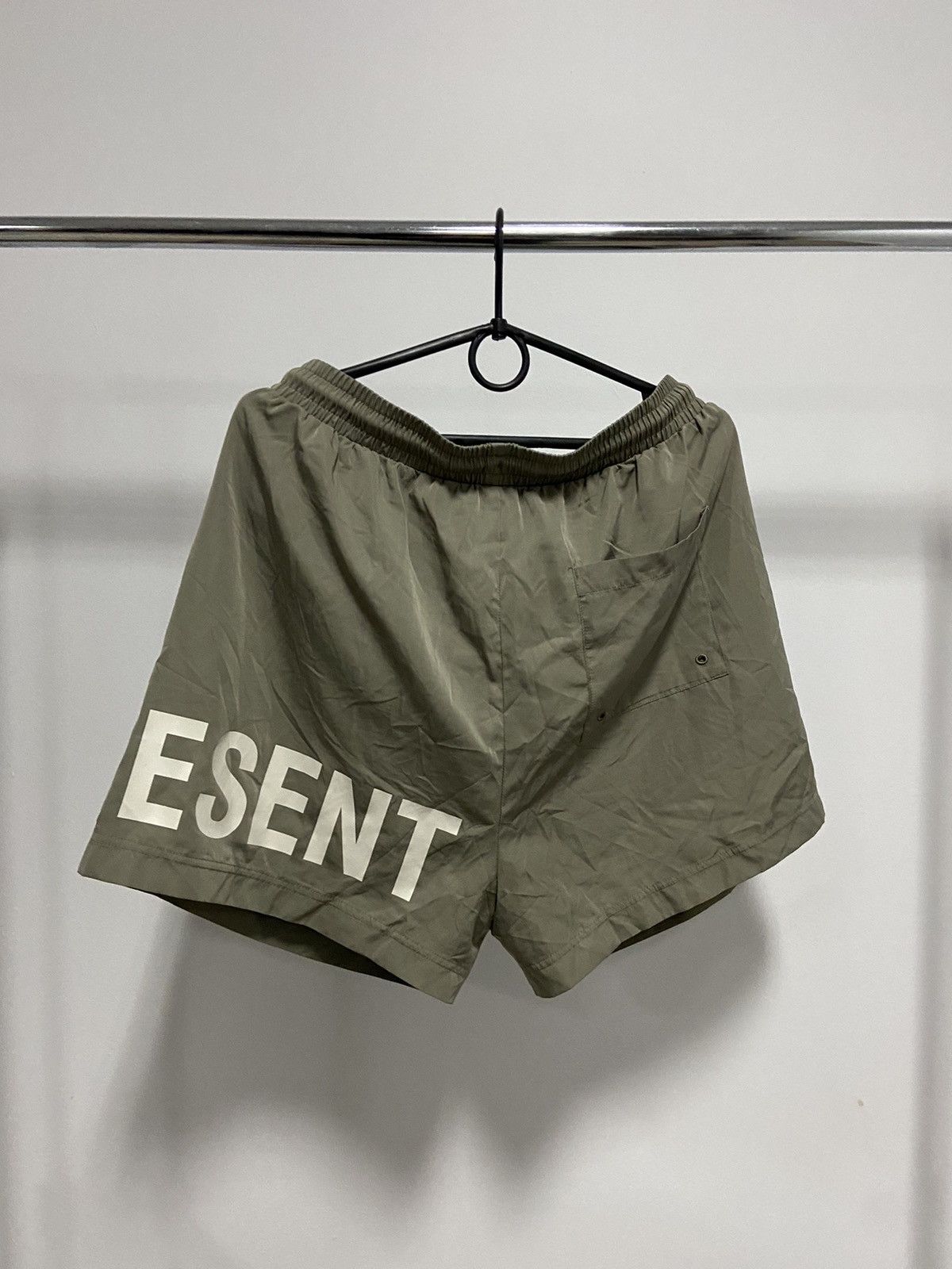 Represent Clo. × Vintage Represent Vintage beach Shorts Street big Logo Size US 34 / EU 50 - 2 Thumbnail