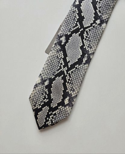Tom Ford o1sm1stk0824 Size: OS / Silk Tie in Black Grey Size ONE SIZE - 2 Thumbnail