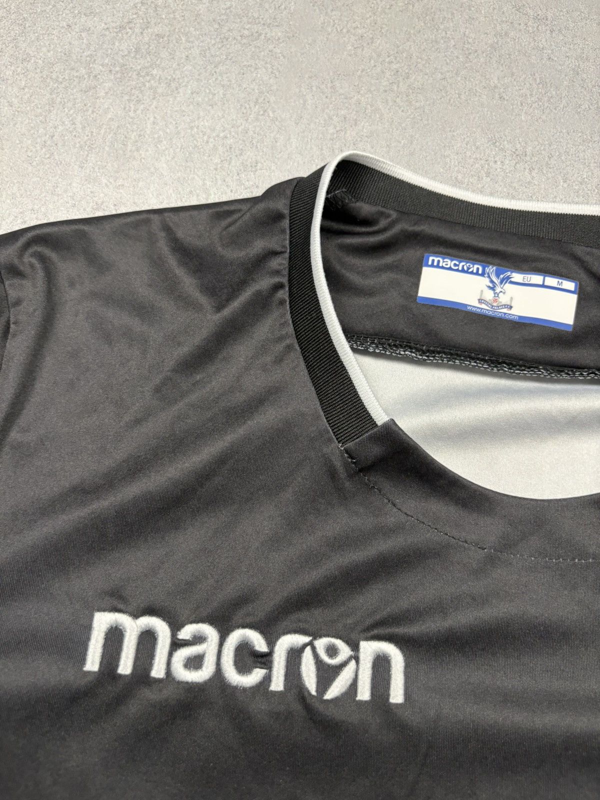 Macron Crystal Palace 2017/18 Macron Third Soccer Football Jersey Size US M / EU 48-50 / 2 - 8 Thumbnail