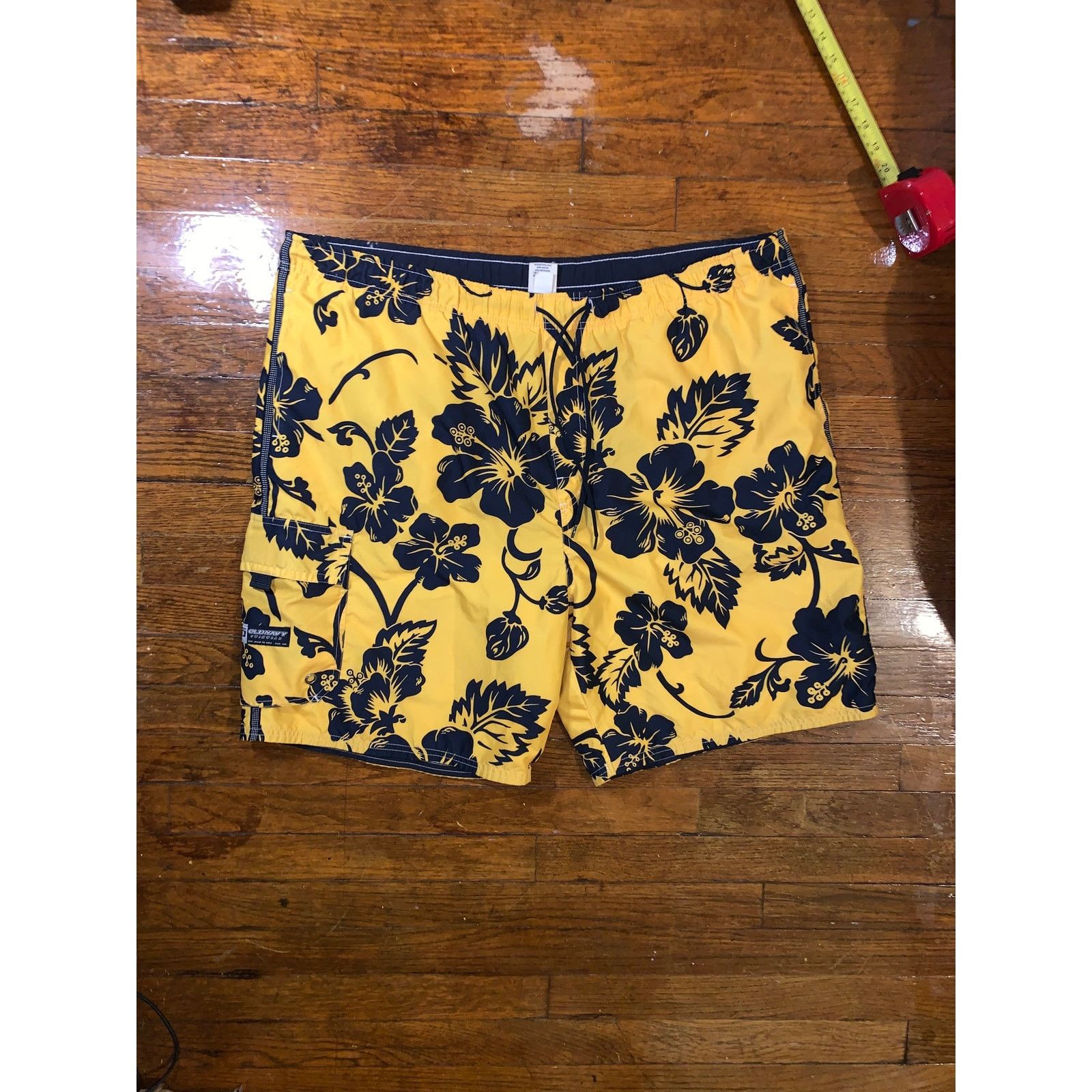 Old Navy Vintage Y2K Old Navy Swim Trunks L Yellow Floral Cargo Size US 38 / EU 54 - 1 Thumbnail
