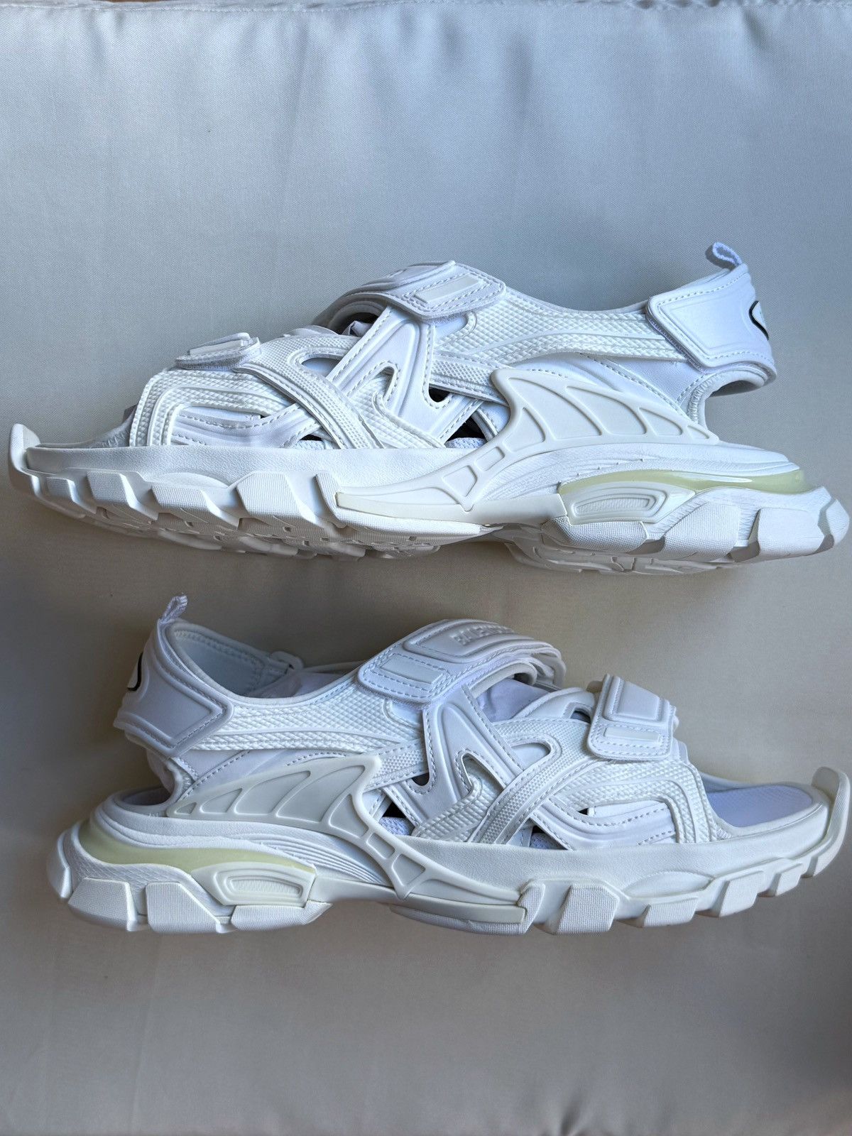Balenciaga Balenciaga Track Sandal 'Triple White' Size US 9 / EU 42 - 8 Thumbnail
