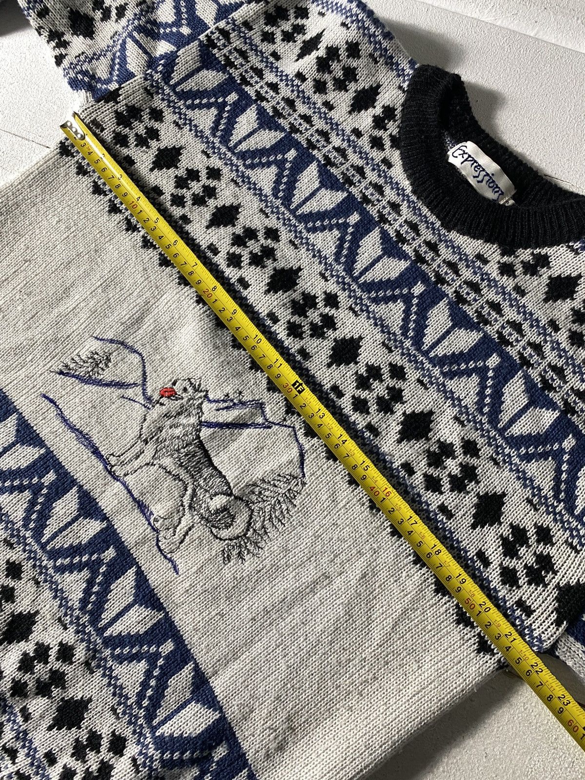 Japanese Brand × Vintage CRAZY VINTAGE 80s ART ALASKA Dog Husky SWEATER Japanese Size US S / EU 44-46 / 1 - 8 Thumbnail