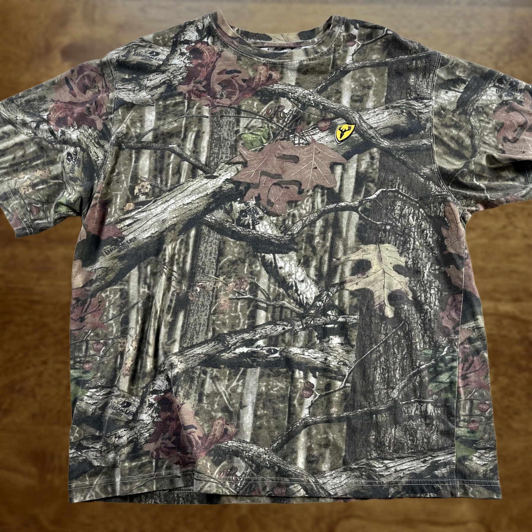 Vintage Y2K Camo Deer Hunting Shirt Mens XL Green Woodland Tagless Outdoor Tee T-Shirt Size US XL / EU 56 / 4 - 1 Thumbnail