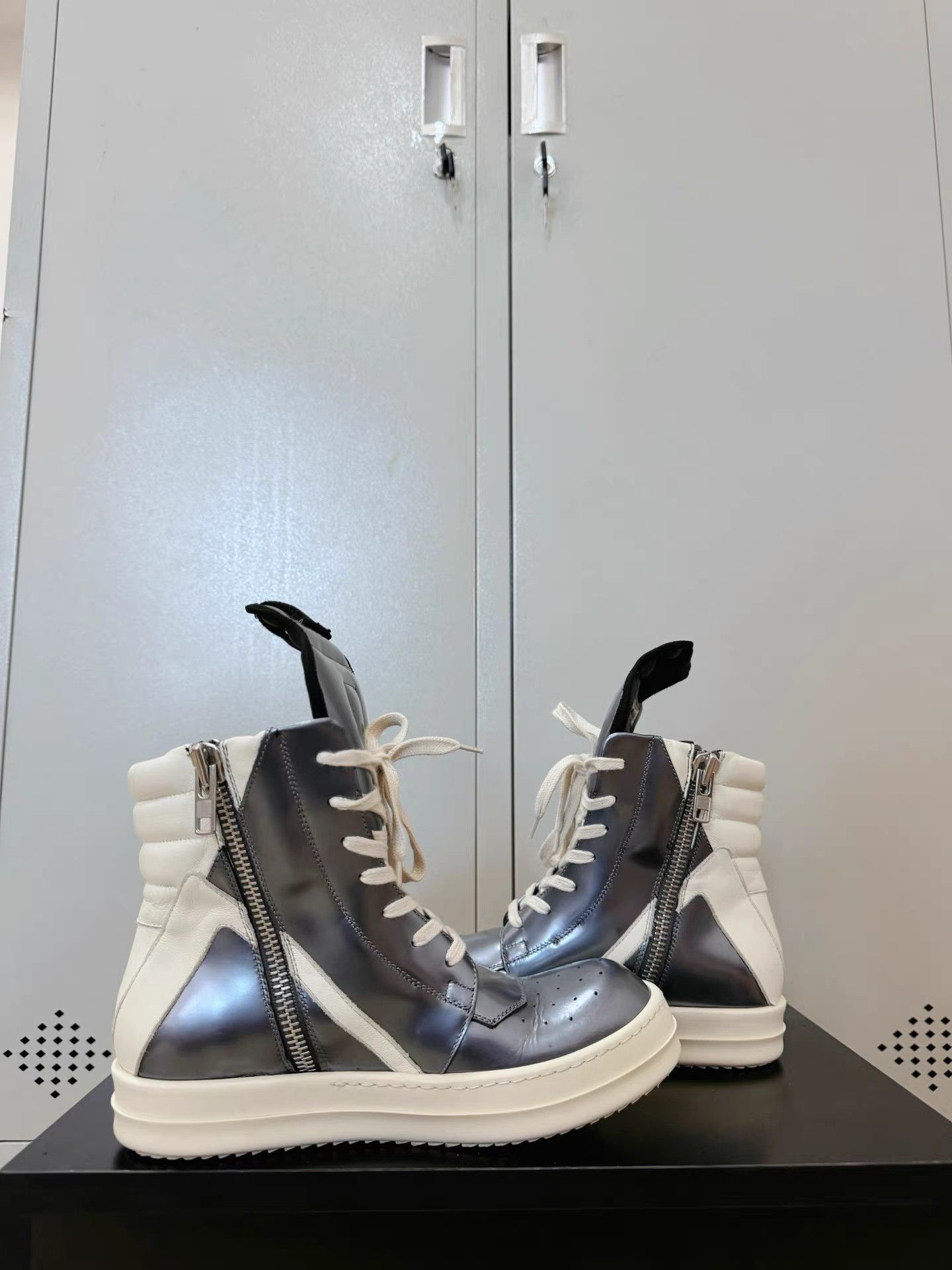 Rick Owens Rick Owens Reverse Triangle sneakers Size US 6 / IT 36 - 6 Thumbnail