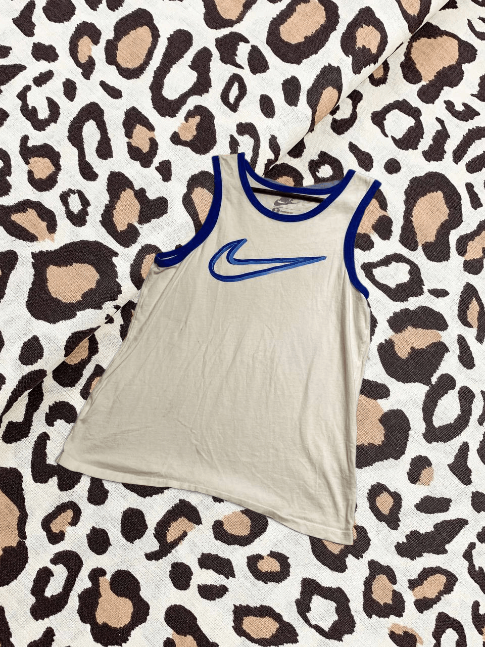 Nike Vintage Nike Tank Top WMNS Unisex Men's 90s Y2K Size US S / EU 44-46 / 1 - 1 Thumbnail