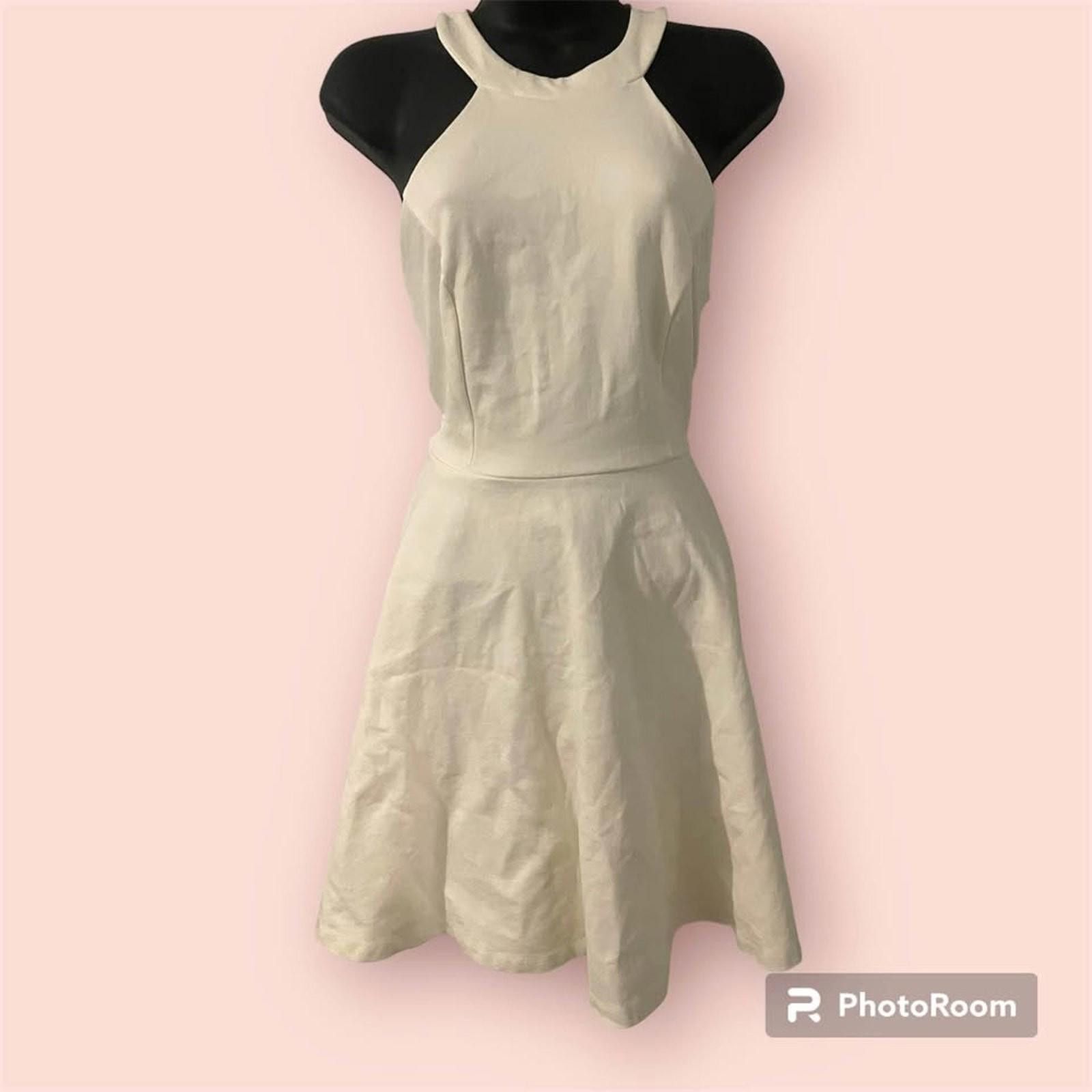 Unknown London Elegant White Halter Neck Dress with Open Back Size S / US 4 / IT 40 - 2 Thumbnail