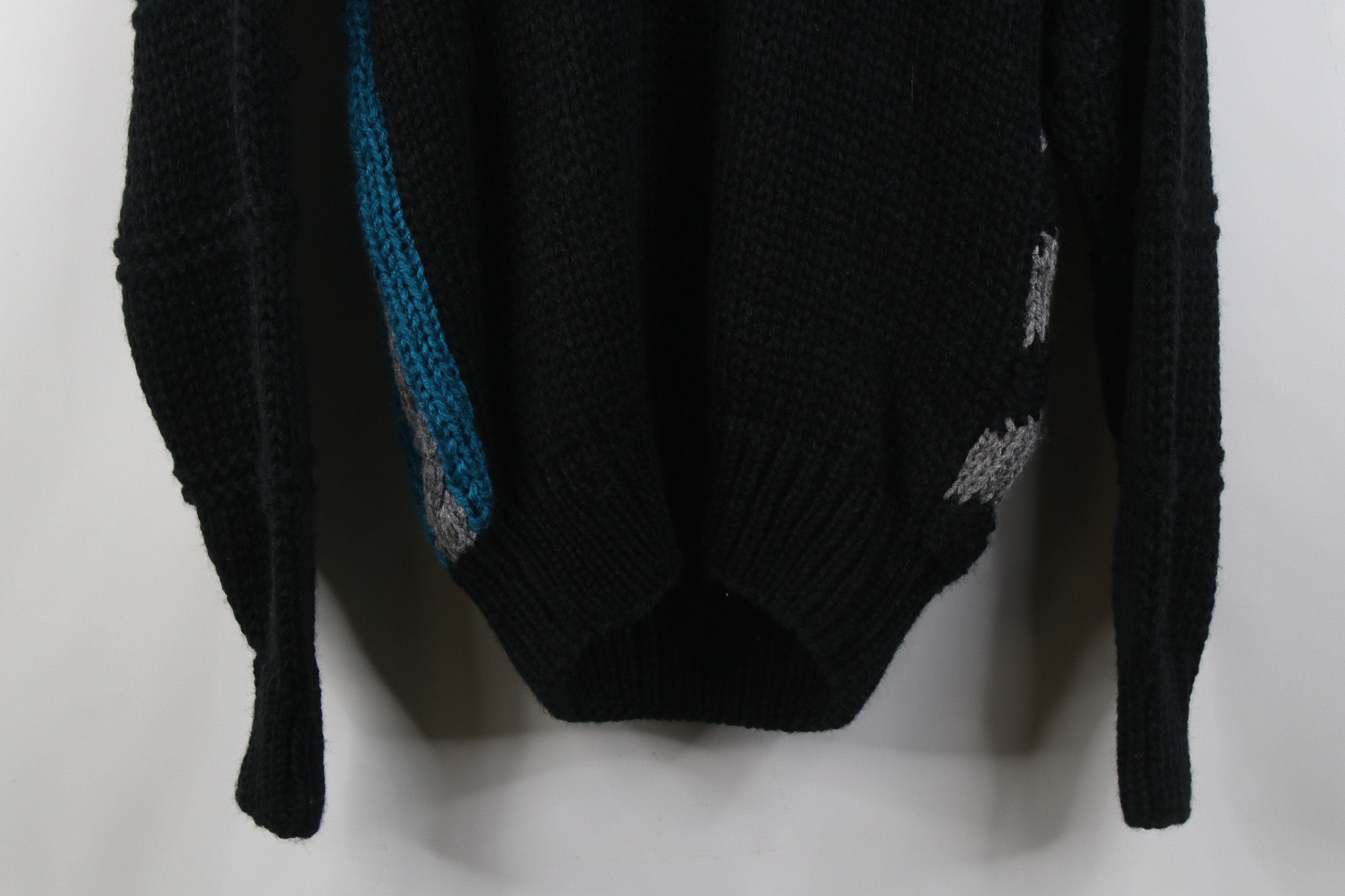 Vintage Deadstock Vintage 90s Streetwear Hand Knit Geometric Sweater Size M / US 6-8 / IT 42-44 - 11 Thumbnail