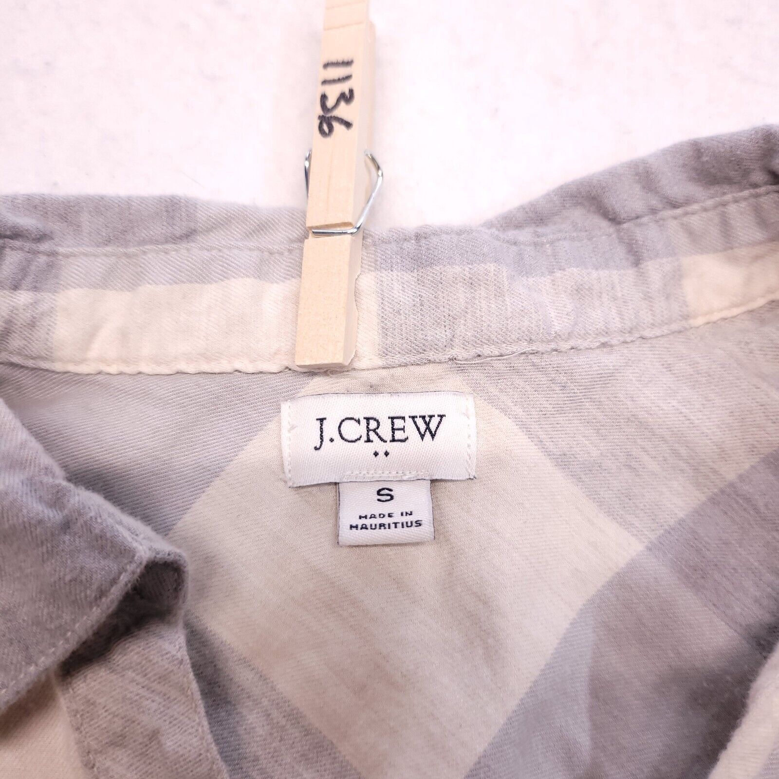 J.Crew JCrew Casual Pullover Collared Shirt Women Size S Blue White Size S / US 4 / IT 40 - 3 Thumbnail
