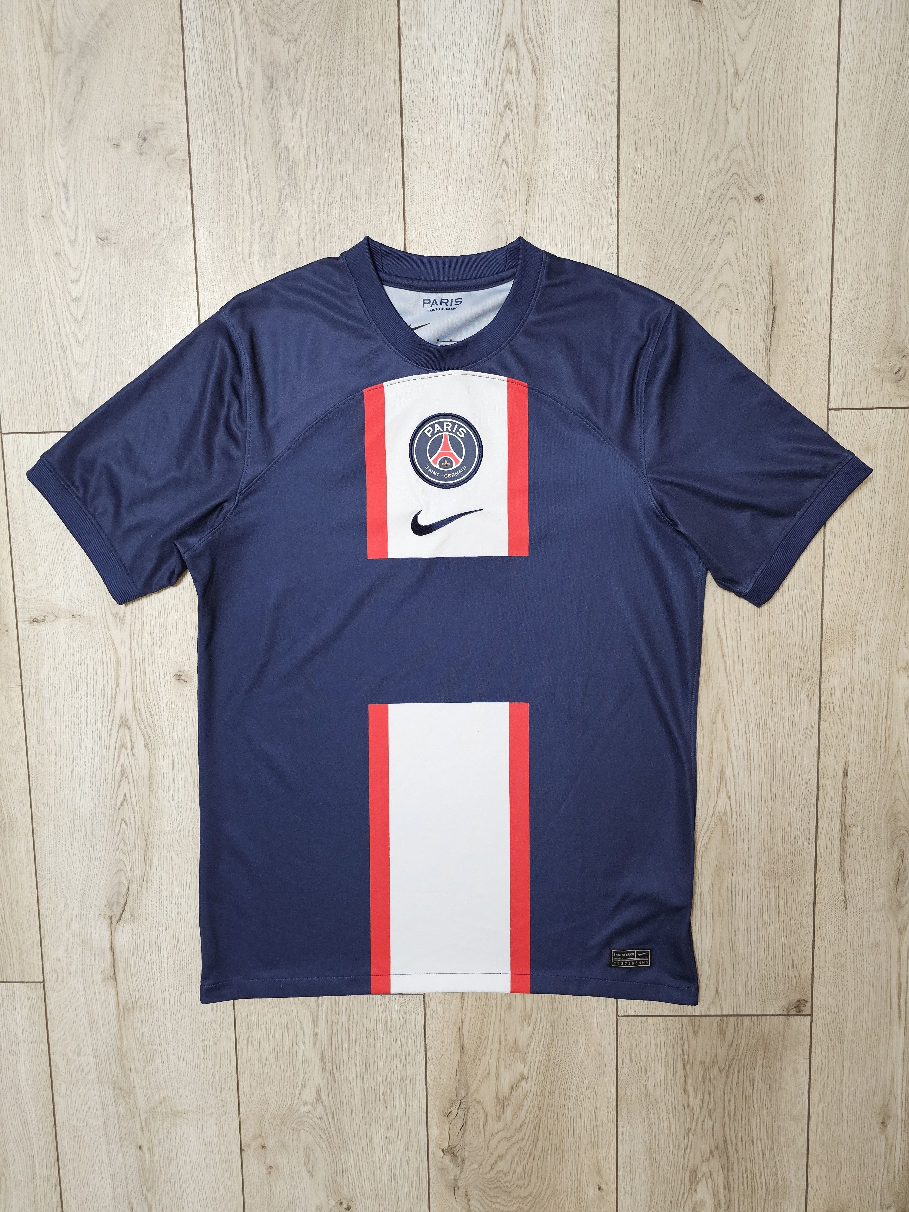 Nike PSG PARIS SAINT-GERMAIN 2022 HOME FOOTBALL SOCCER JERSEY Size US M / EU 48-50 / 2 - 1 Thumbnail