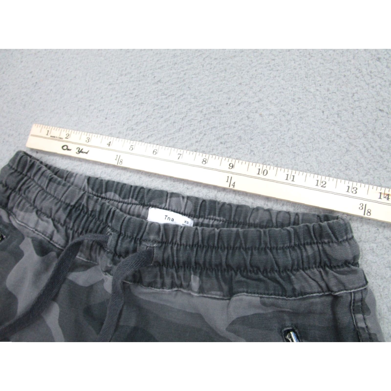TNA Tna Womens XS Gray Camo Jogger Pants Outdoor Zip Pockets Hike Gorpcore Size 26" / US 2 / IT 38 - 5 Thumbnail