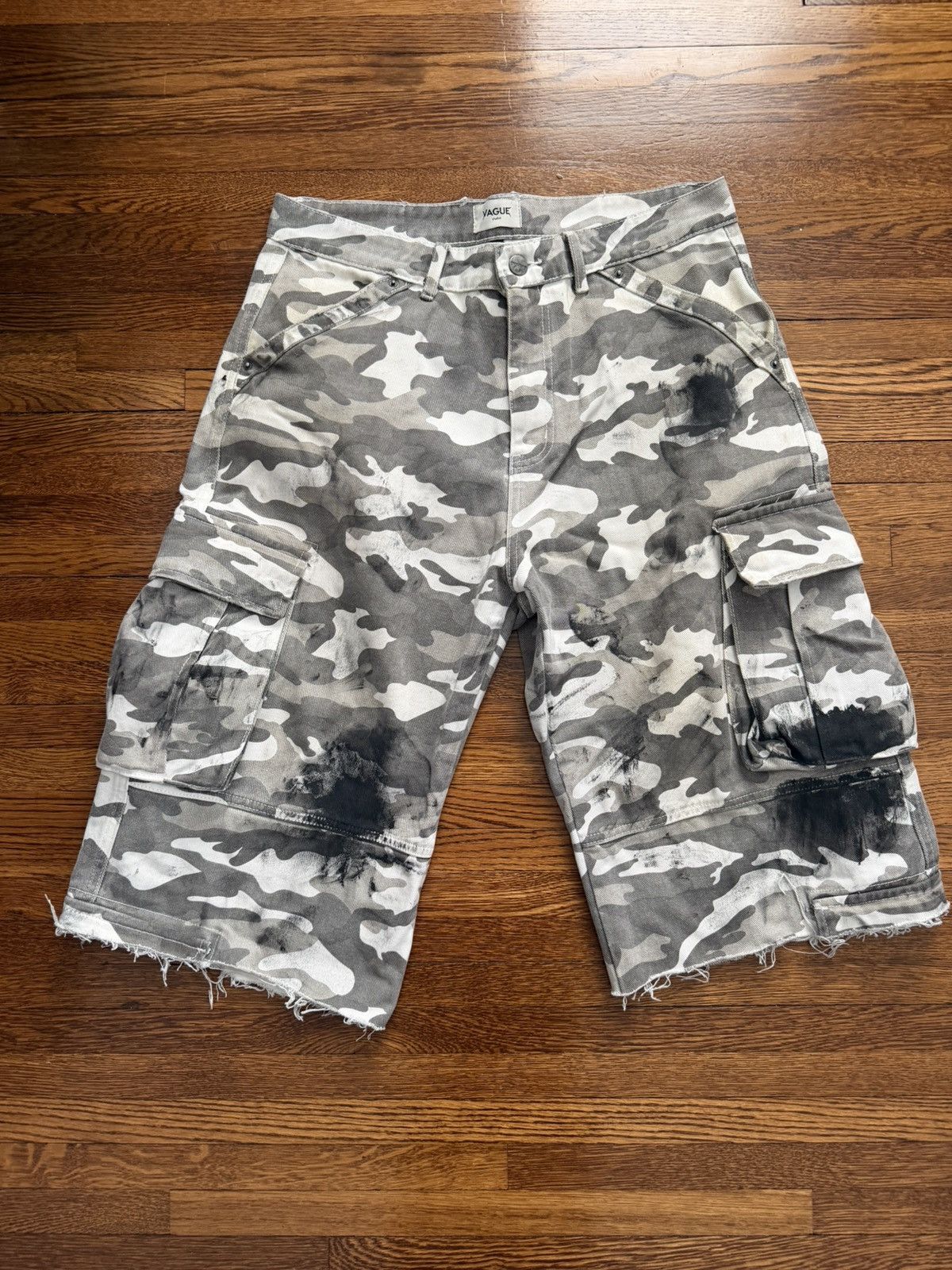 Vintage Vintage cargo shorts Size US 32 / EU 48 - 1 Thumbnail