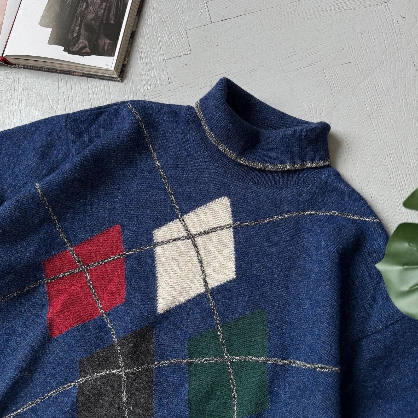 Hugo Boss Vintage Hugo Boss Turtle Neck Wool Blend Sweater Oversized Size US L / EU 52-54 / 3 - 4 Thumbnail