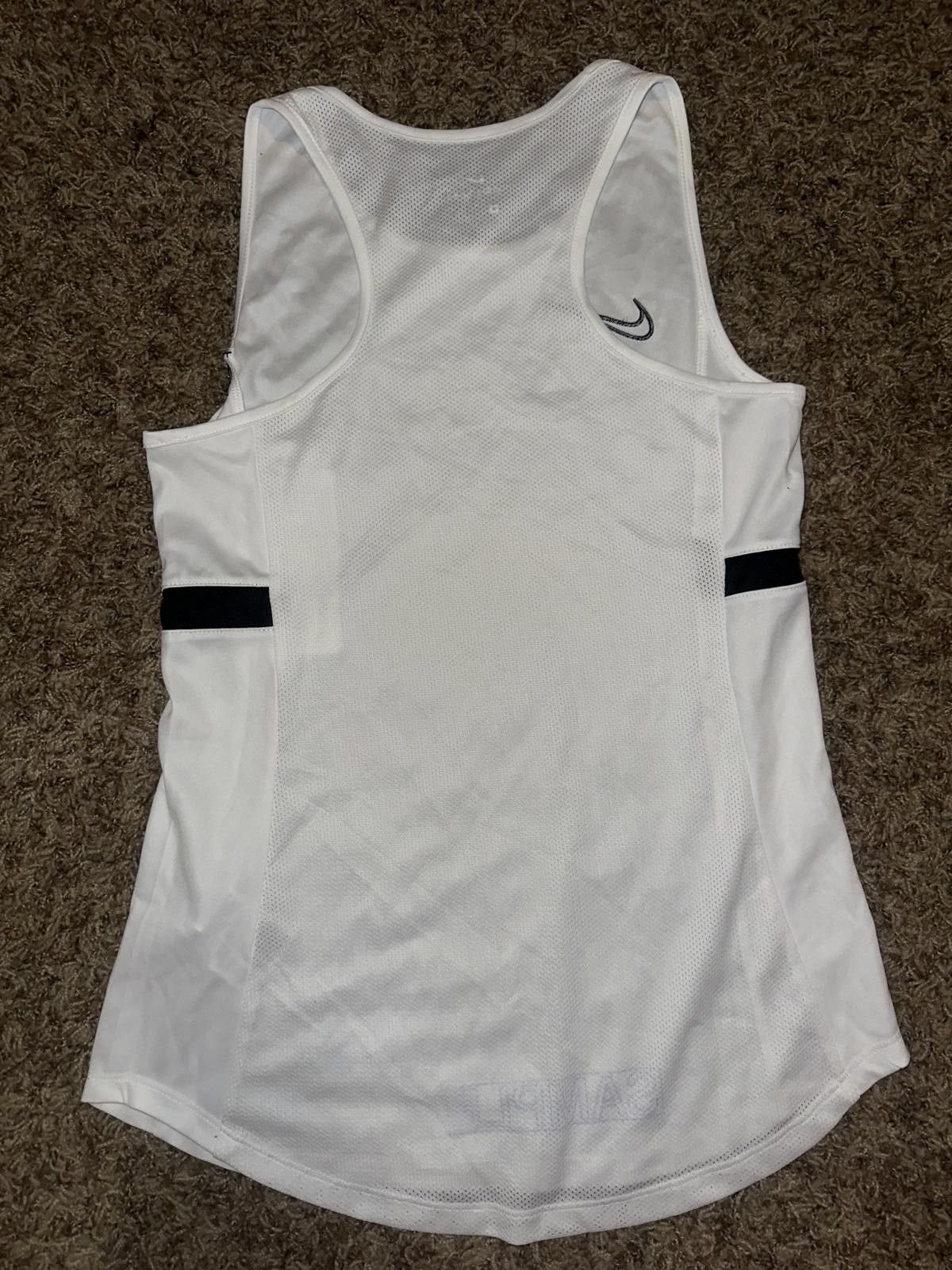 Designer Nike Women’s Academy 21 Soccer Sleeveless Top Sample Size S / US 4 / IT 40 - 2 Thumbnail