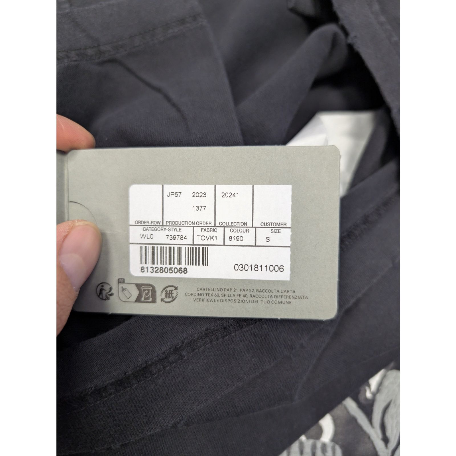 Balenciaga o1rshd1 Distressed DIY College Printed Cotton T-Shirt Black Size US S / EU 44-46 / 1 - 23 Thumbnail