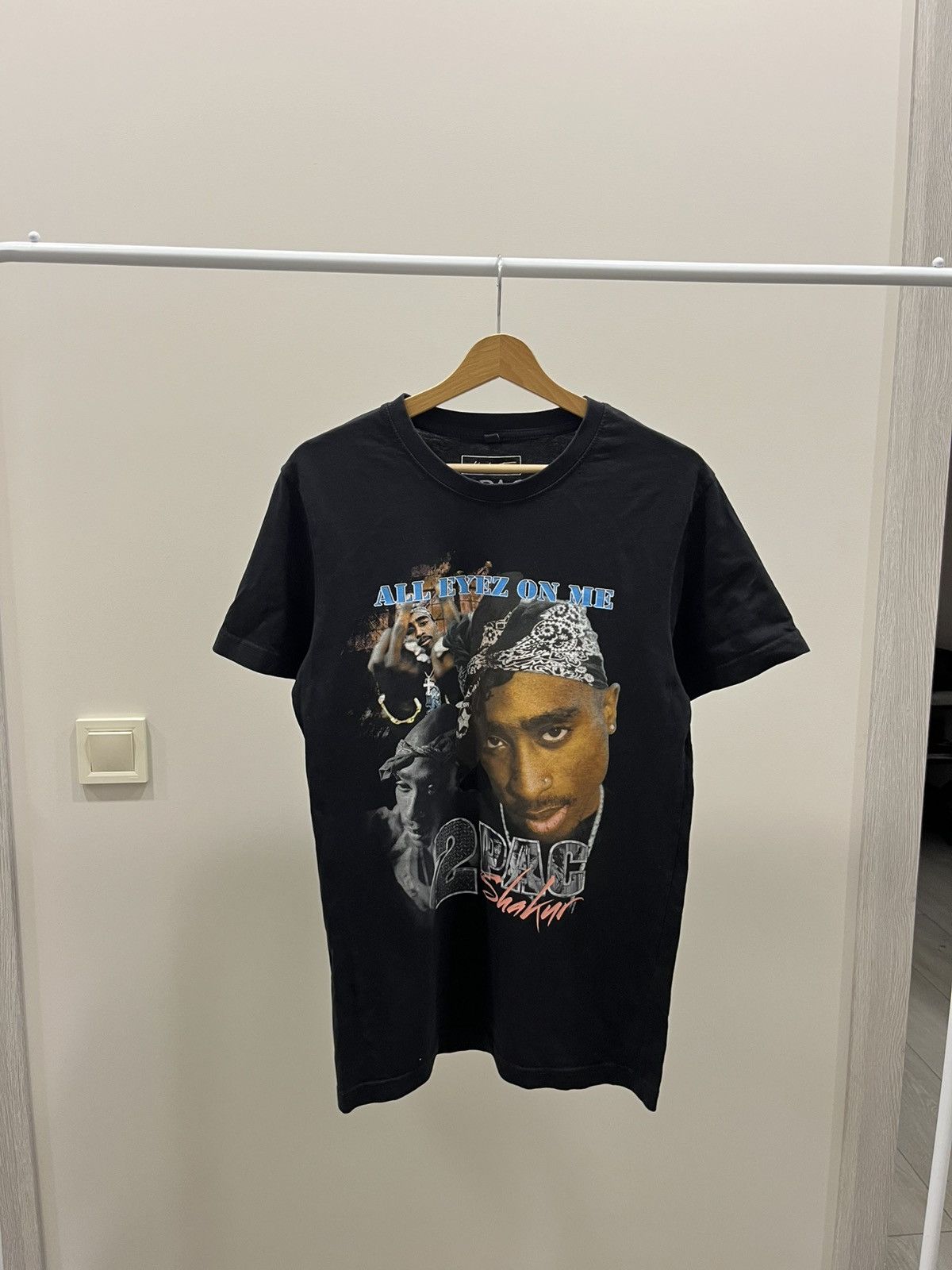 Band Tees Vintage 2pac Y2K t shirt 90s Tupac Shakur Black Streetwear Size US S / EU 44-46 / 1 - 1 Thumbnail