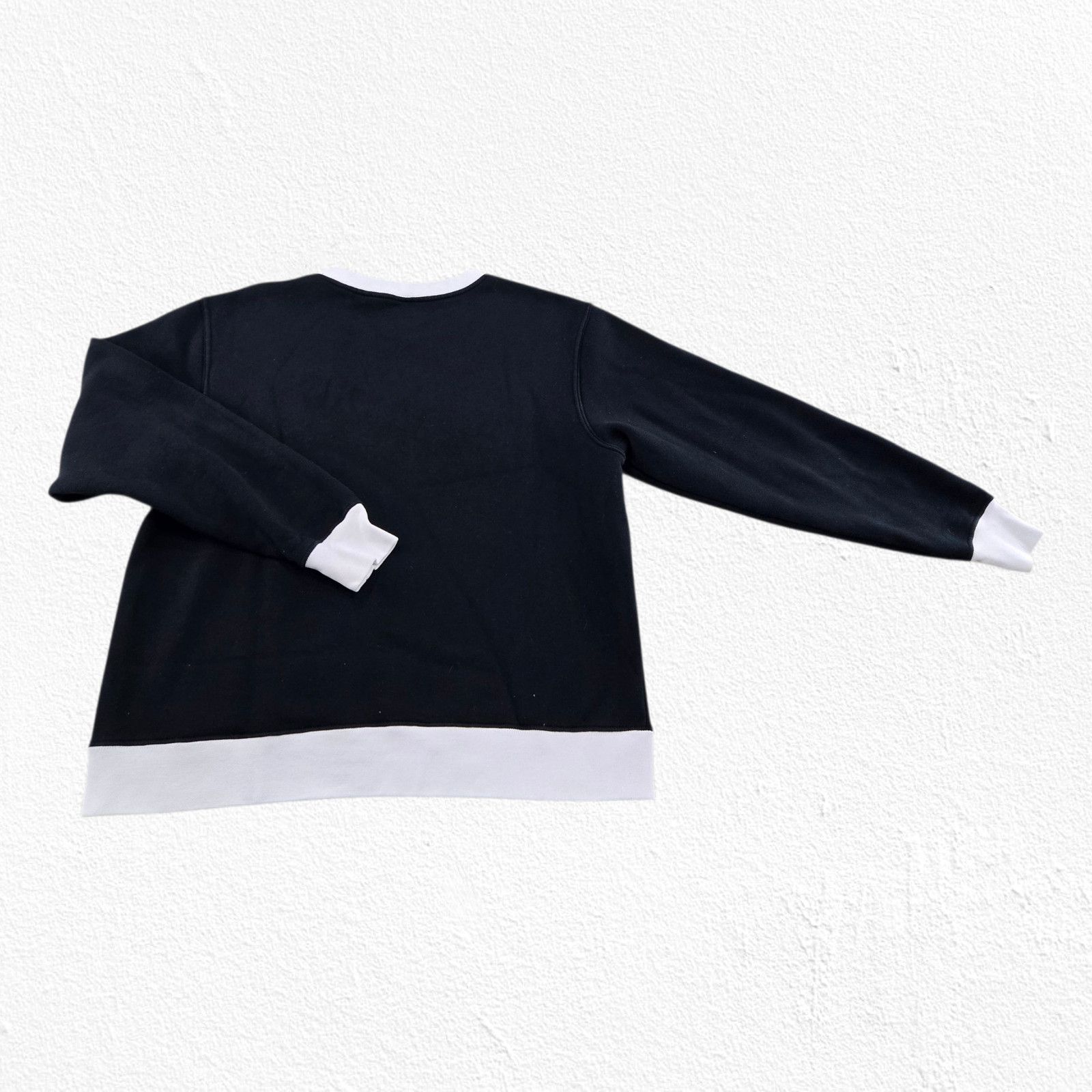 Nike Nike Black Gold Sequin Logo Crewneck Sweatshirt Size Medium Size M / US 6-8 / IT 42-44 - 8 Thumbnail