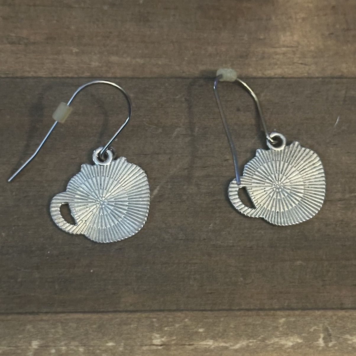 Other Black cat in coffee cup dangle earrings Size ONE SIZE - 3 Thumbnail