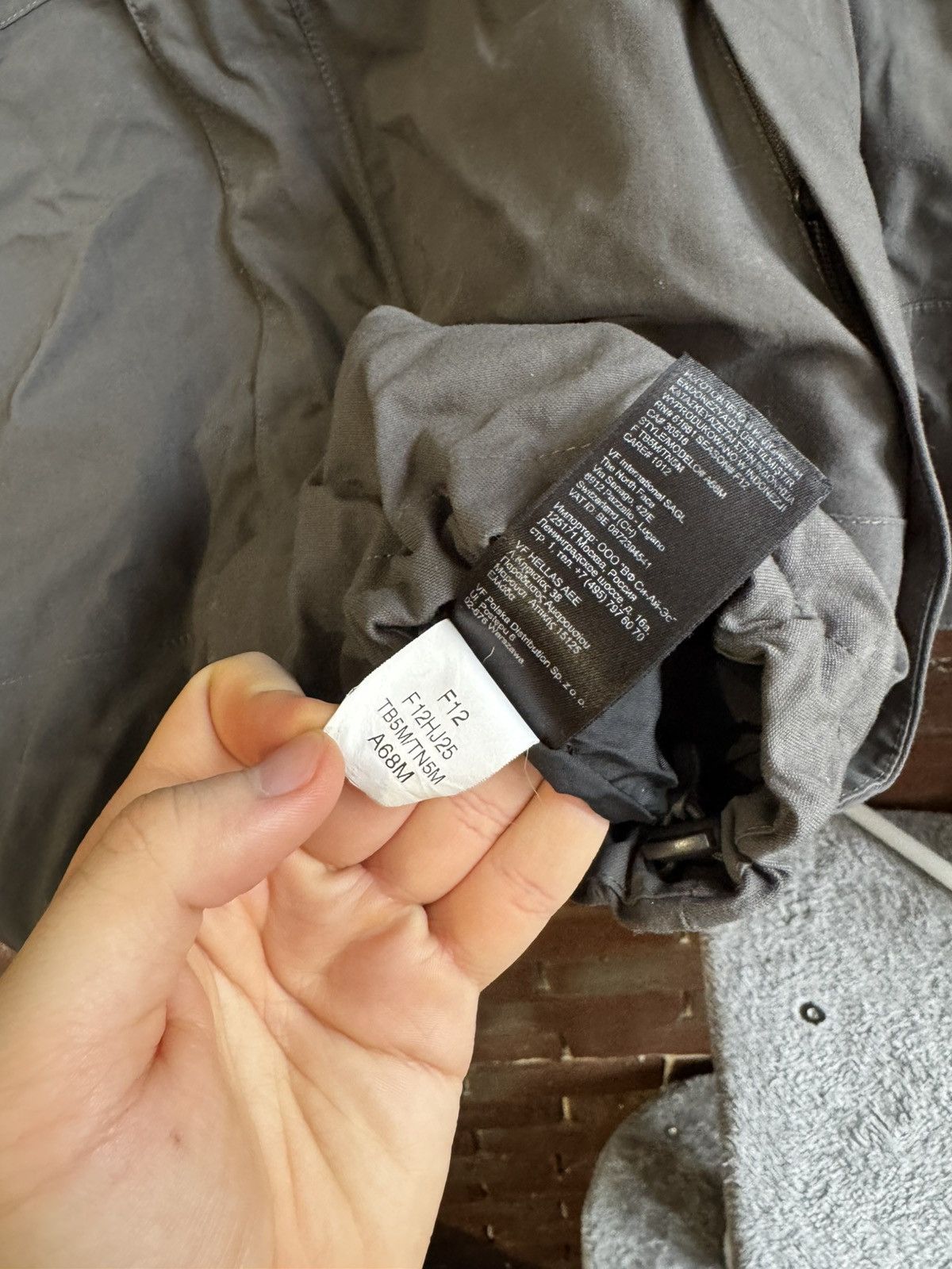 The North Face Rare The North Face TNF Hyvent Jacket Vintage Medium Grey Size US M / EU 48-50 / 2 - 7 Thumbnail