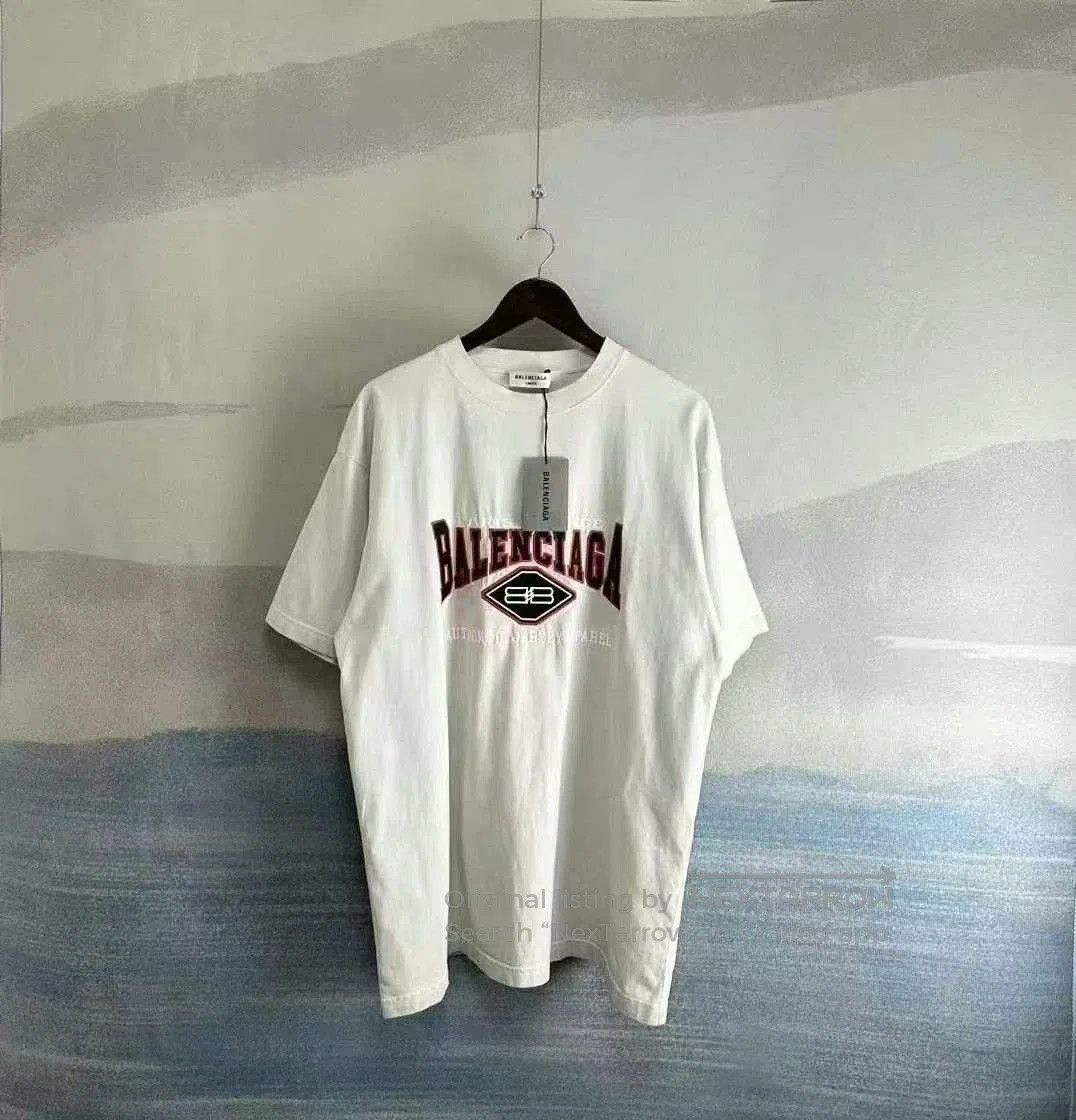 Balenciaga balenciaga gray batman short sleeve t. Size US M / EU 48-50 / 2 - 1 Thumbnail