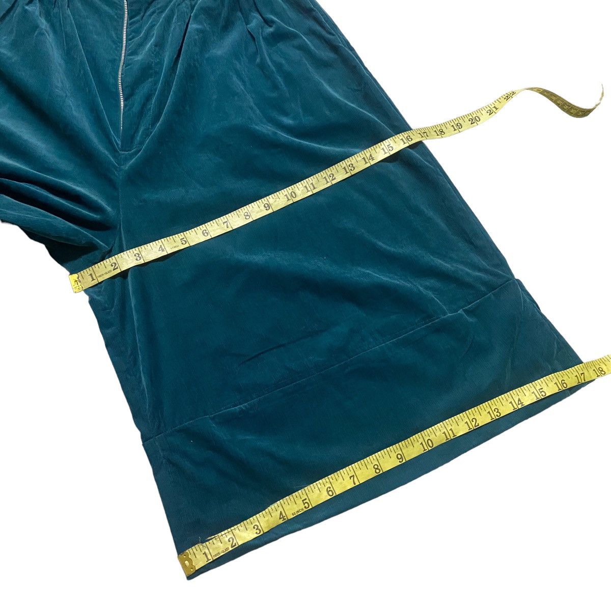 Issey Miyake Sunao kuwahara Velvet Pleated Hakama Pants Cropped Size 30" / US 8 / IT 44 - 13 Thumbnail