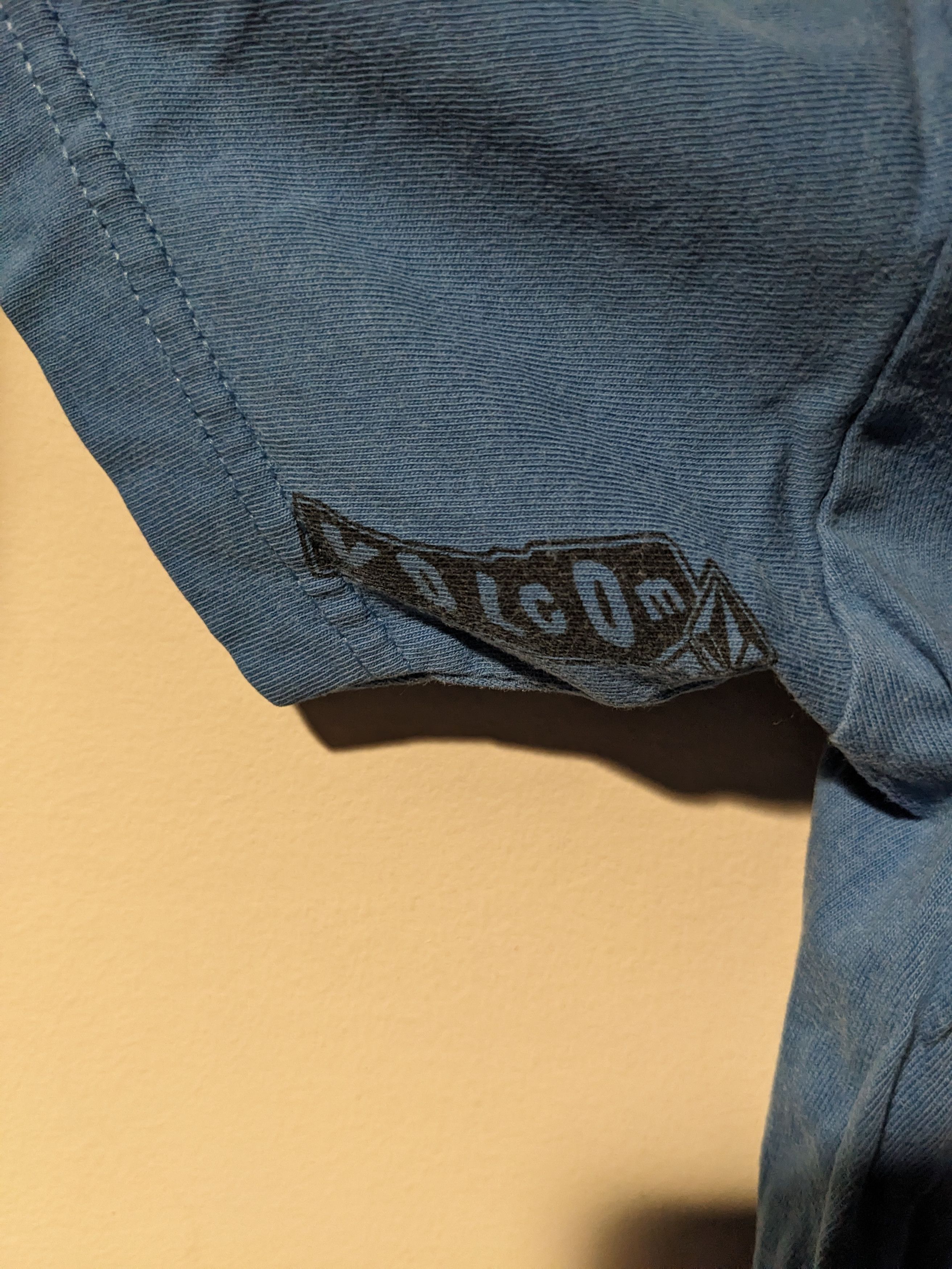 Volcom Vintage Y2K Volcom Triangle Monster Blue Kids Large T-Shirt Size US L / EU 52-54 / 3 - 6 Thumbnail