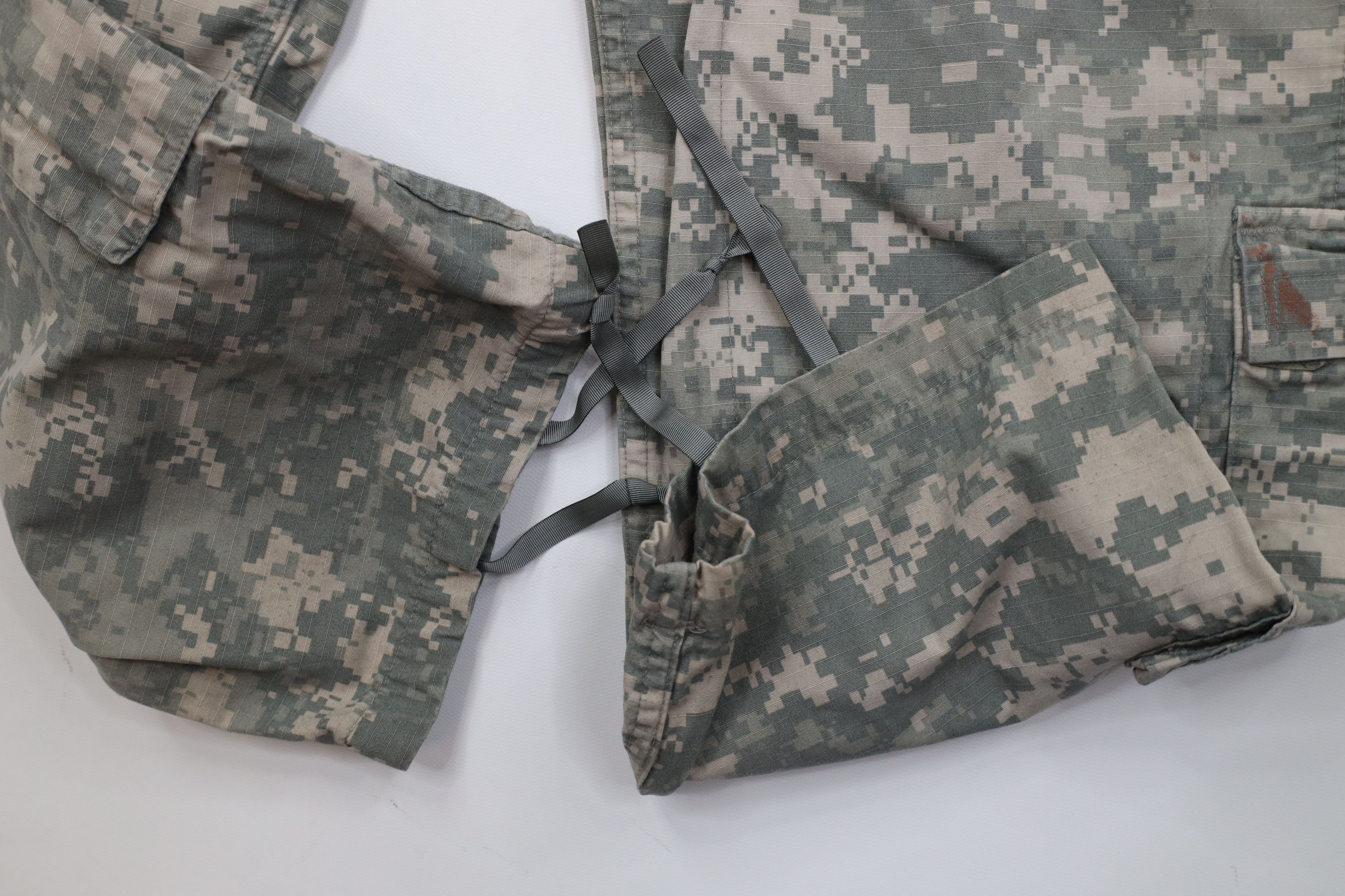 Vintage Vintage Y2K 2005 USGI Camouflage Army Combat Cargo Pants Size US 34 / EU 50 - 7 Thumbnail