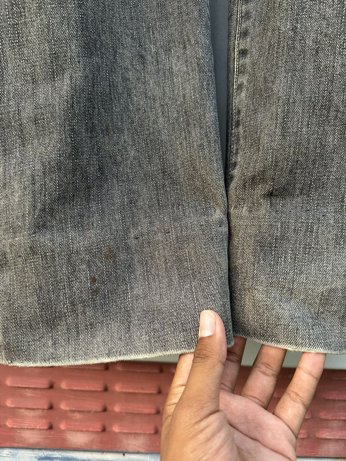 Vintage 👹 THRASHED Washed Uniqlo Baggy Jeans Size US 37 - 9 Thumbnail