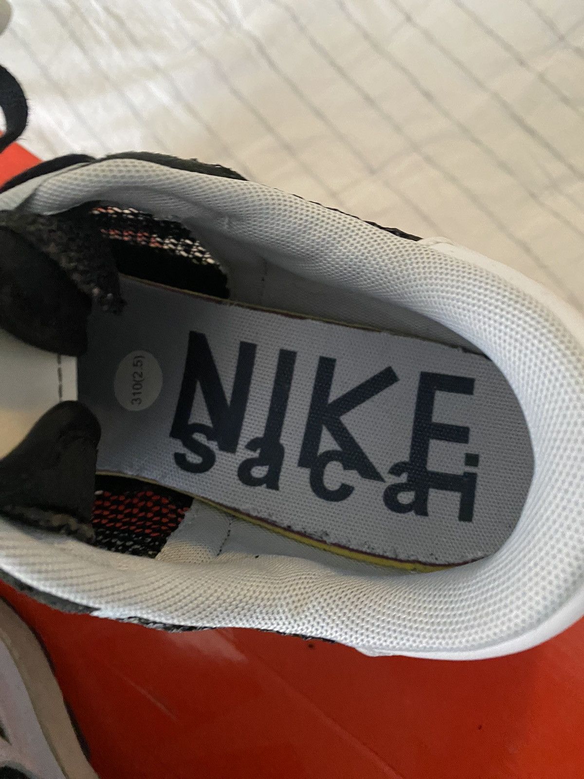 Nike 🔥 Nike x Sacai VaporWaffle CV1363-001 Size 13 US Men’s 🔥 Size US 13 / EU 46 - 10 Thumbnail