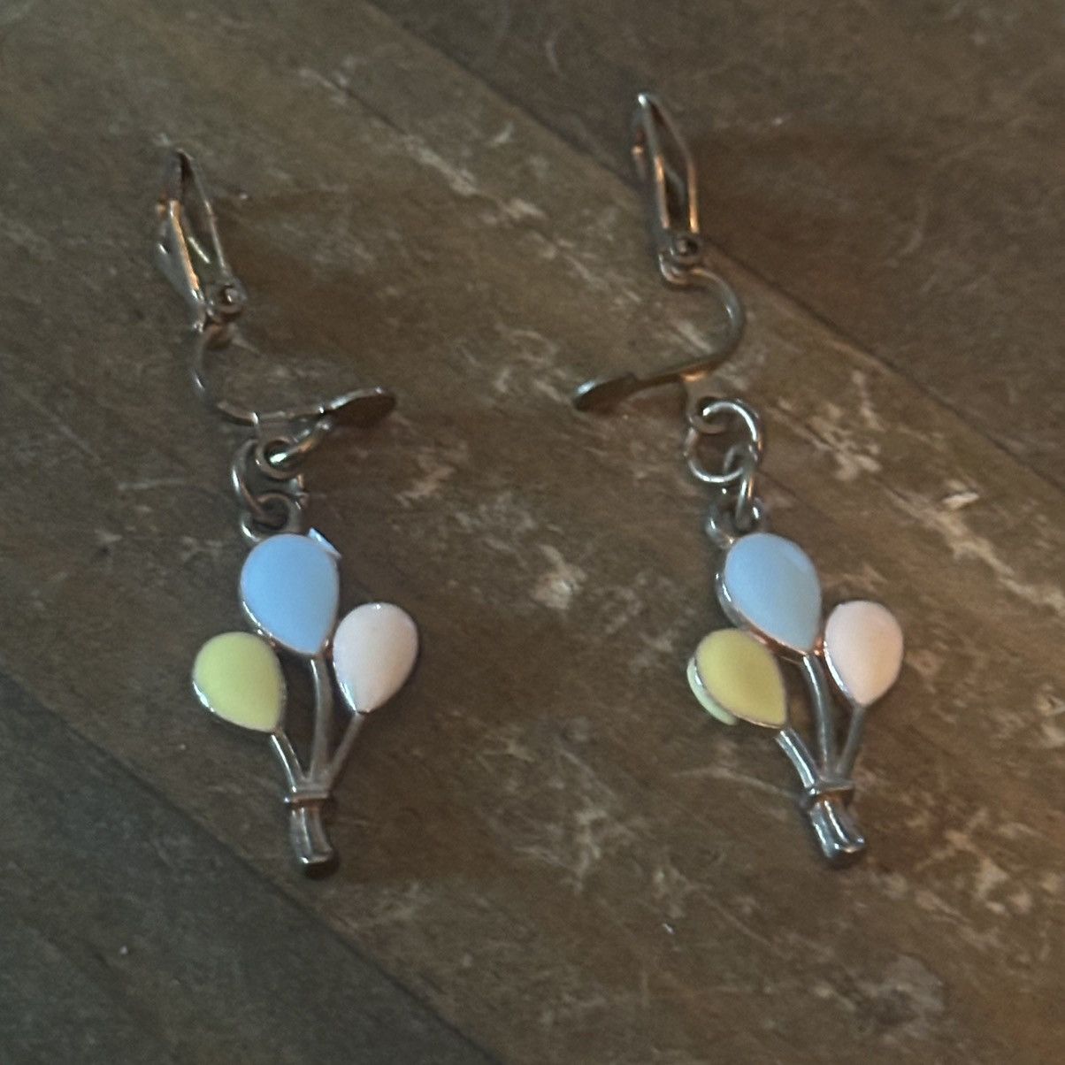 Vintage Vintage enamel ballon bouquet dangle clip on earrings Size ONE SIZE - 3 Thumbnail
