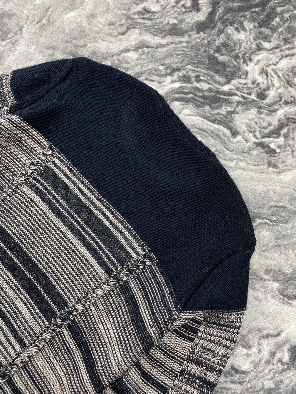 Armani Armani Jeans Metal Logo Knit Sweater Size US L / EU 52-54 / 3 - 10 Thumbnail