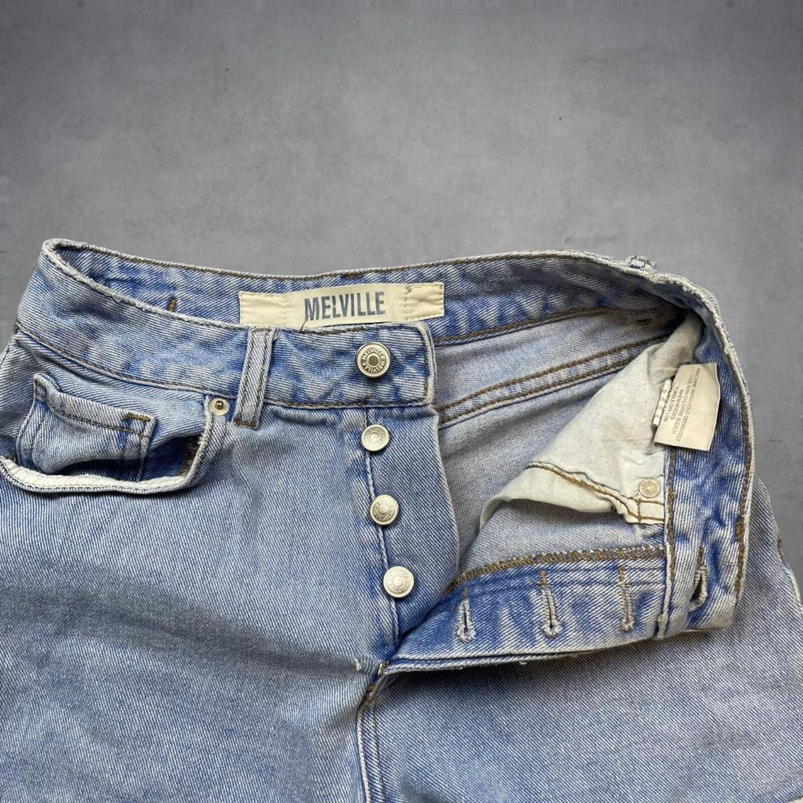 Other Brandy Melville Cuffed Light Denim Shorts OS Size 25" / US 0 / IT 36 - 3 Thumbnail