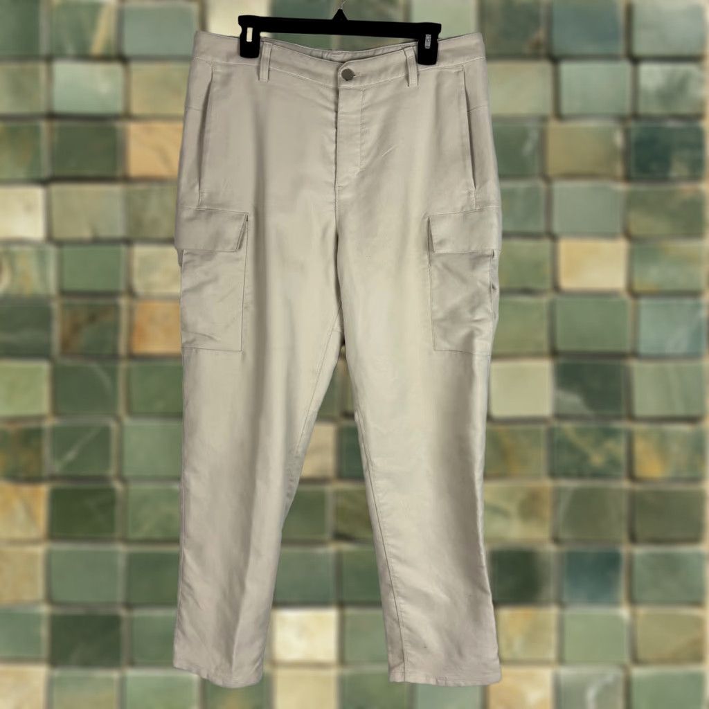 Lululemon Lululemon Lab Utilitech Cargo Pants Beige Womens 34 x 30 LM5AV2S Size 24" / US 00 / IT 34 - 1 Thumbnail