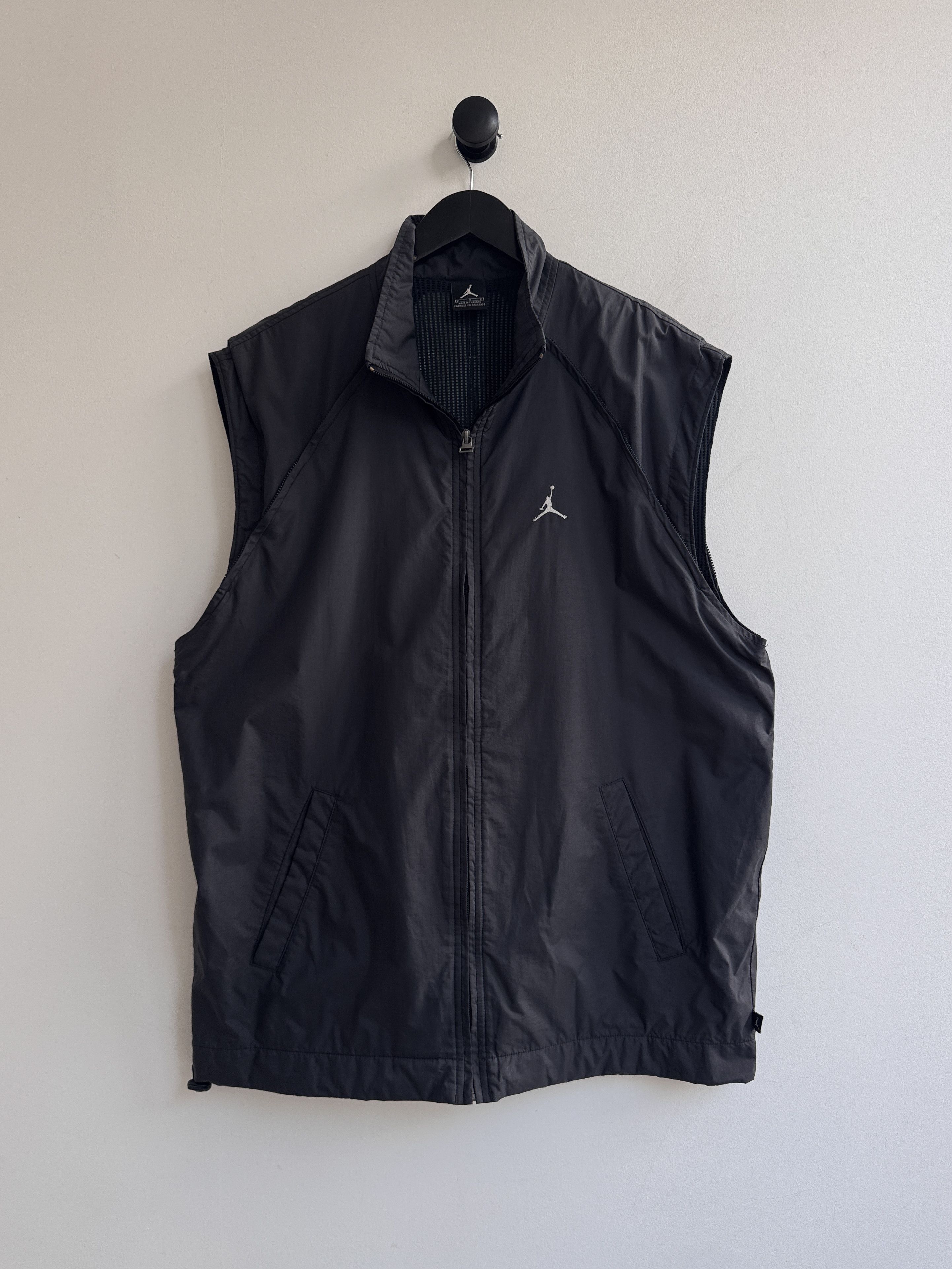 Nike Nike Jordan Nylon Vest Jacket Size US L / EU 52-54 / 3 - 1 Thumbnail