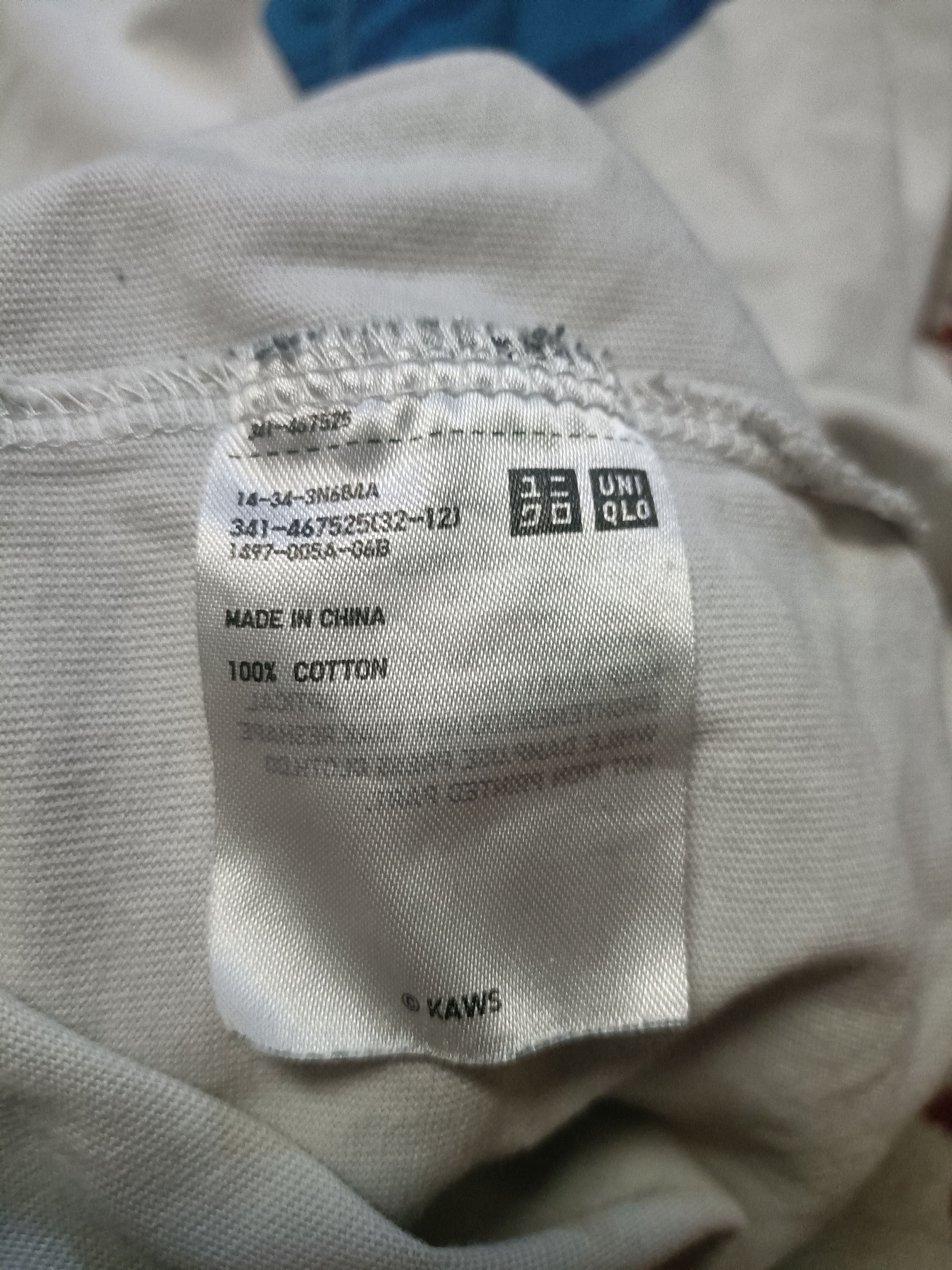 Kaws × Uniqlo Kaws x Uniqlo Drowning Tees Size US XL / EU 56 / 4 - 6 Thumbnail
