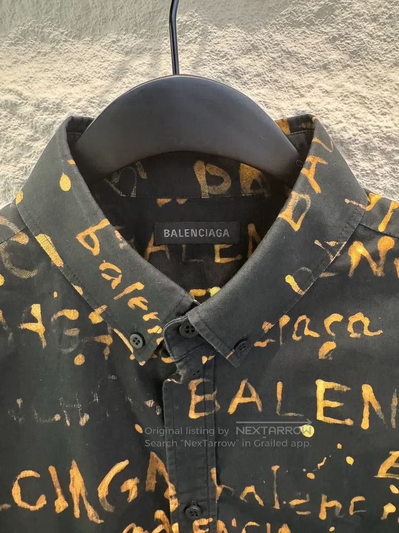 Balenciaga Balenciaga size 37 Logo Lettering Printed Single-Breasted Size US M / EU 48-50 / 2 - 2 Thumbnail