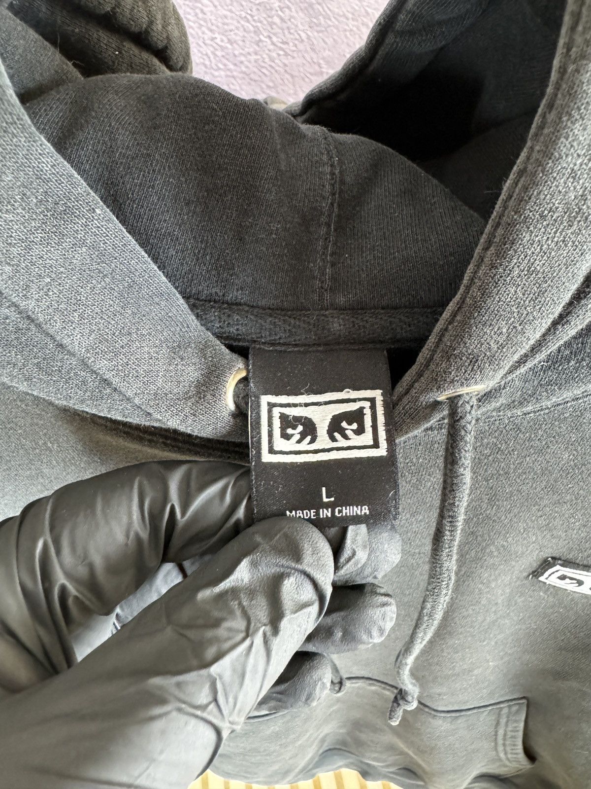 Obey Obey vintage black oversized small logo distressed hoodie Size US L / EU 52-54 / 3 - 7 Thumbnail