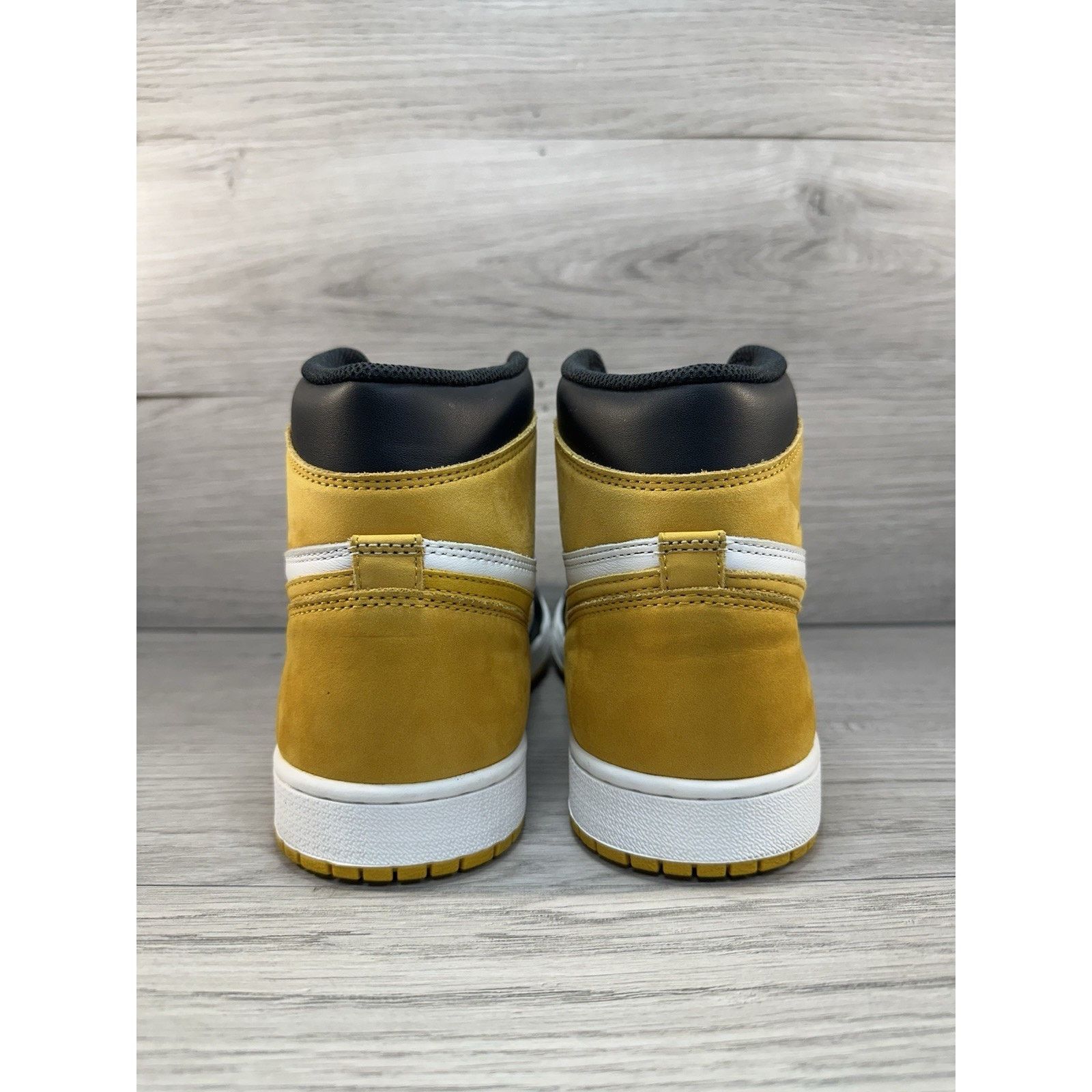 Jordan Brand Air Jordan 1 Retro OG High - Yellow Ochre - Size 10.5 Size US 10.5 / EU 43-44 - 5 Thumbnail