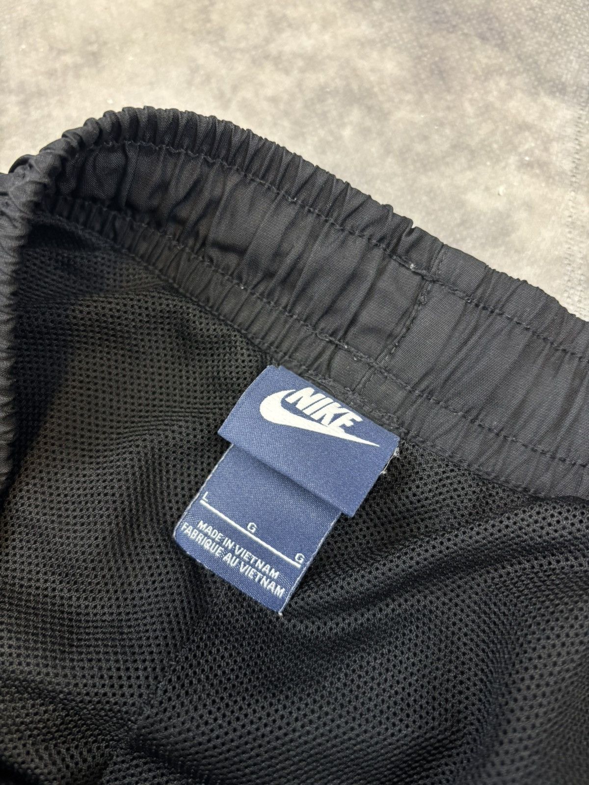 Nike × Vintage Vintage Nike Parachute Sweatpants Basic Black y2k skate 90s Size US 32 / EU 48 - 6 Thumbnail