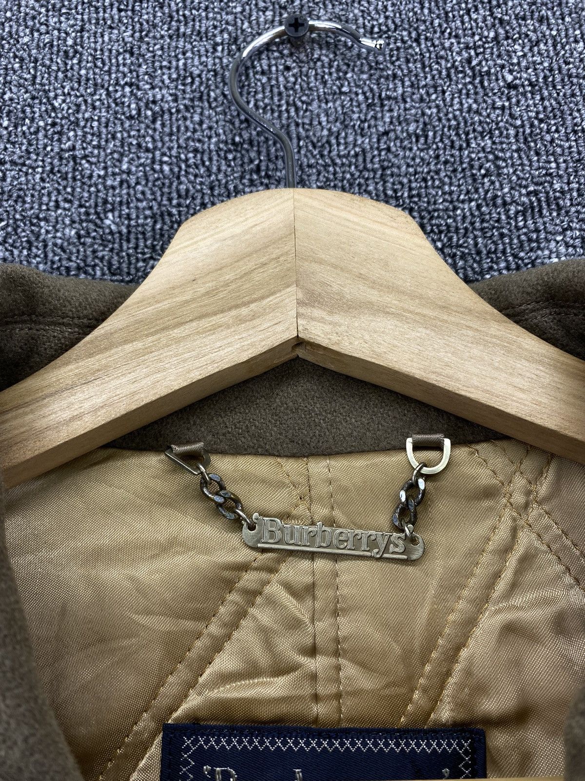 Burberry Vintage 90s Burberry Flaps Pocket Wool Jacket Size US L / EU 52-54 / 3 - 7 Thumbnail