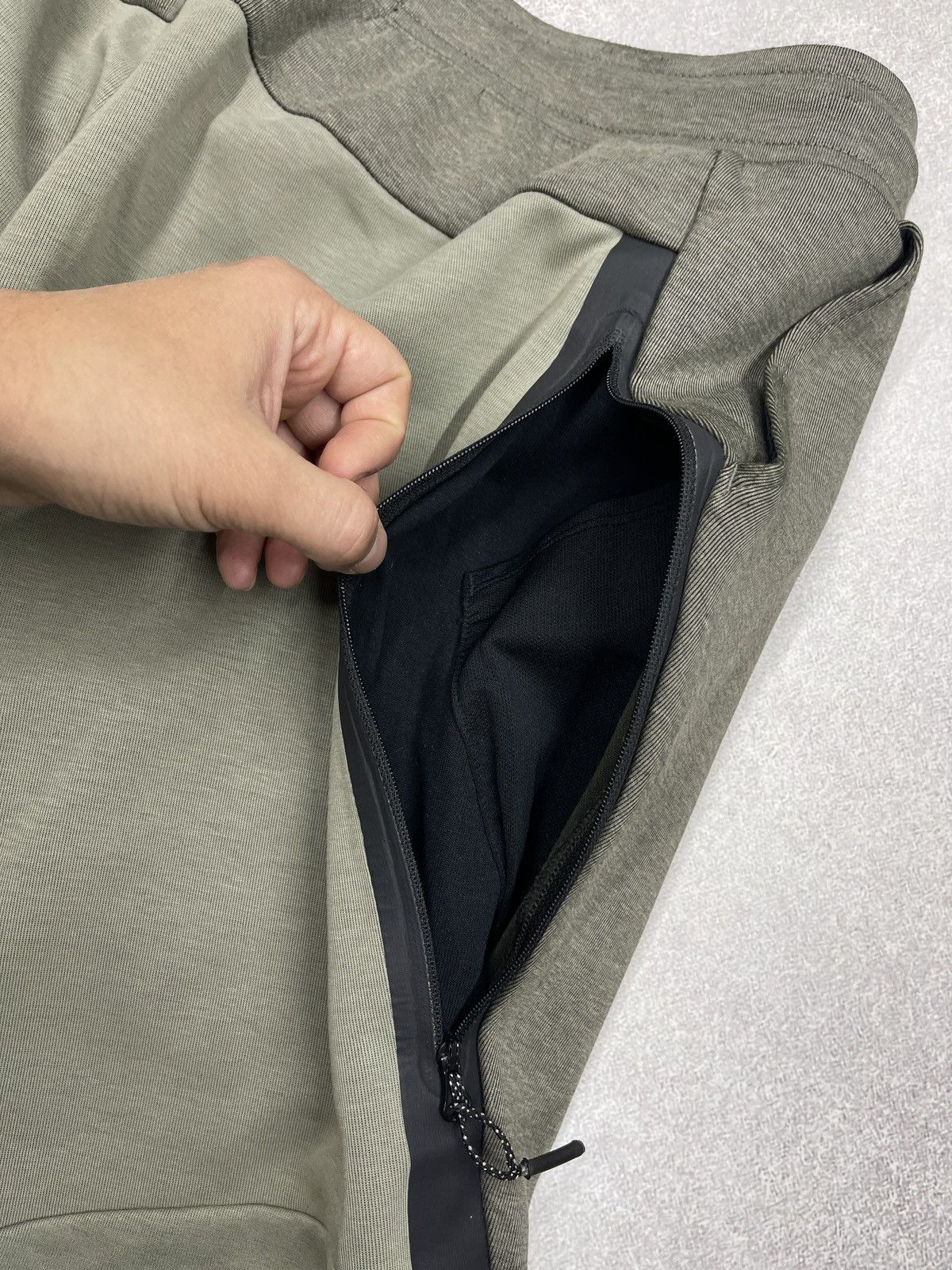 Nike Mens Nike Tech Fleece Jogger Sweatpants Dark Stucco Size L Size US 34 / EU 50 - 7 Thumbnail