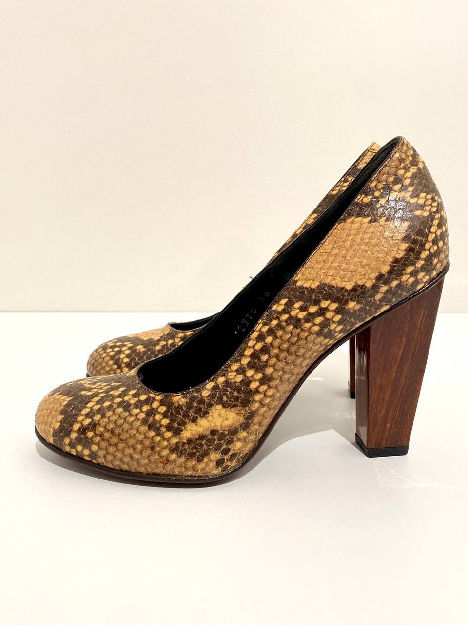 Dries Van Noten Dries Van Noten Python Leather Court High Heel Pumps Size US 8 / IT 38 - 3 Thumbnail