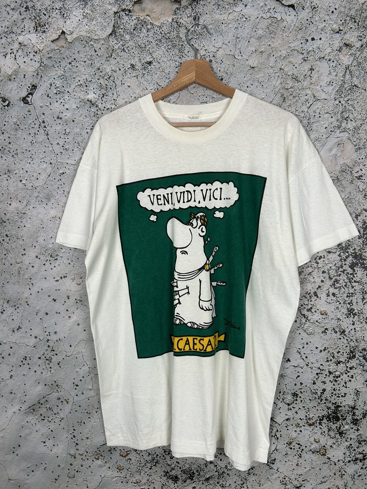 Vintage Vintage 90s Single Stitch Cezar Veni Vidi Vici Graphic Tee Size US L / EU 52-54 / 3 - 1 Thumbnail