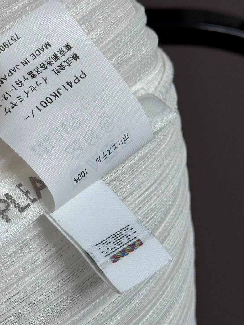 Issey Miyake Issey Miyake size:one size White Green Mountain Limited Ed Size XS / US 0-2 / IT 36-38 - 4 Thumbnail